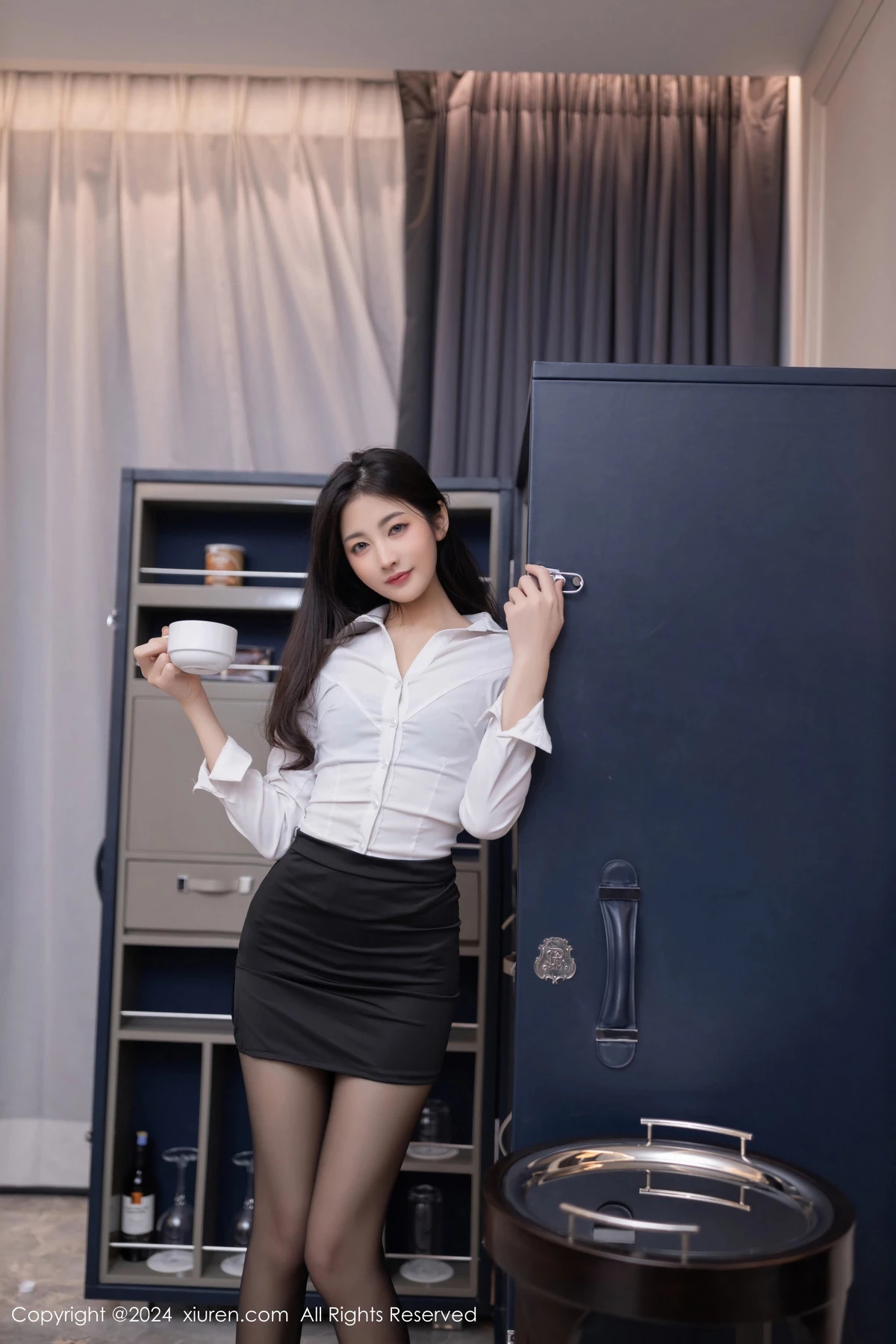 [XiuRen秀人网]第8830期鱼尾写真  第2张-《94零社区》