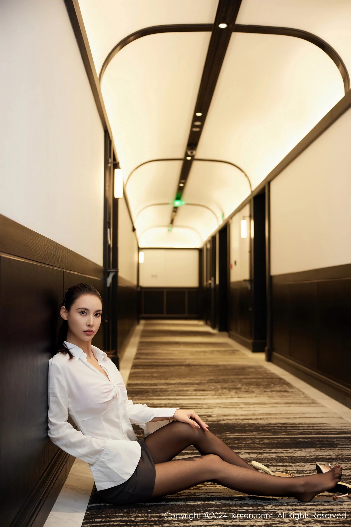 [XiuRen秀人网]第8828期Lingyu69写真  第8张-《94零社区》