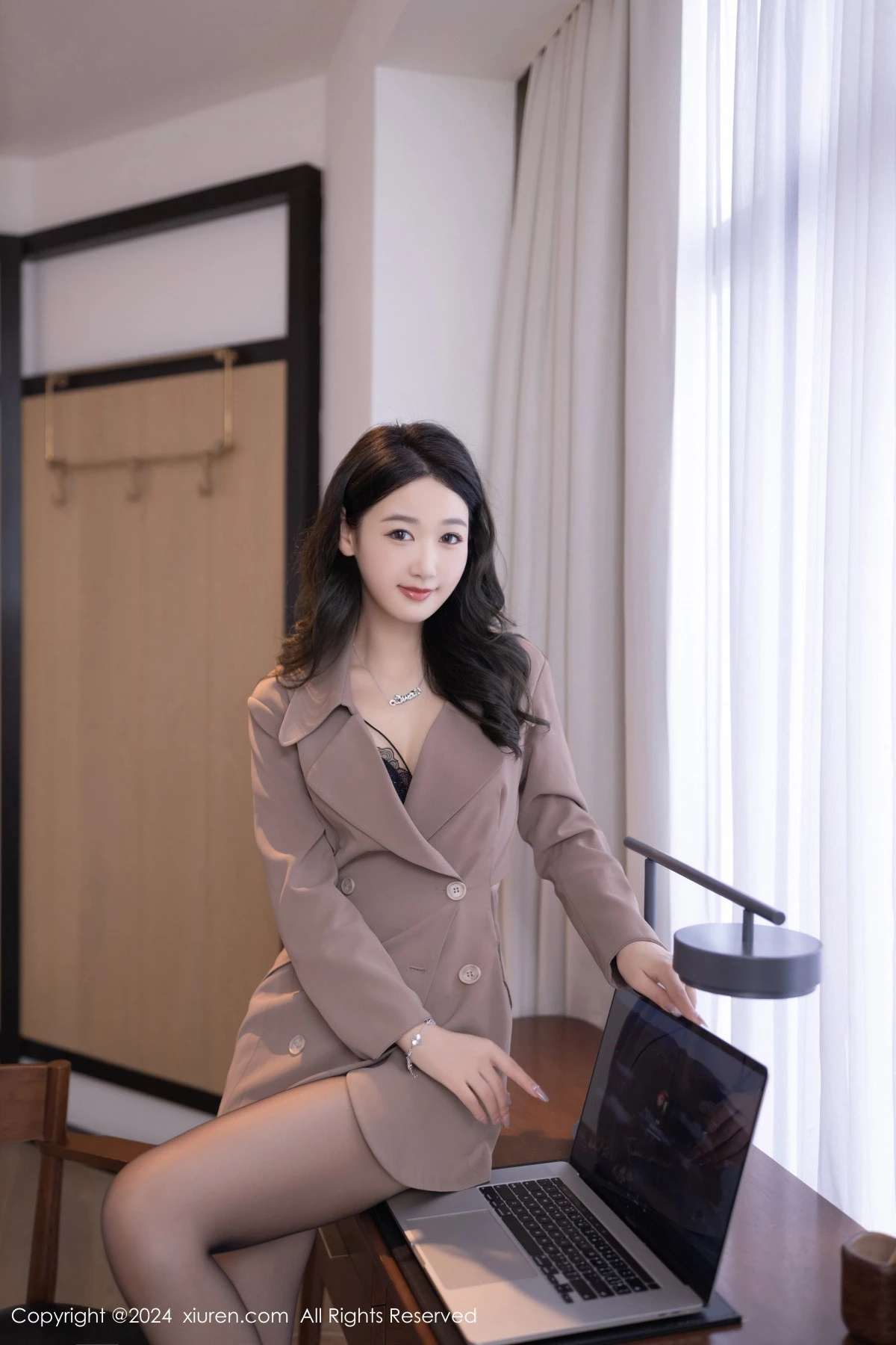 [XiuRen秀人网]第8824期唐安琪写真  第1张-《94零社区》