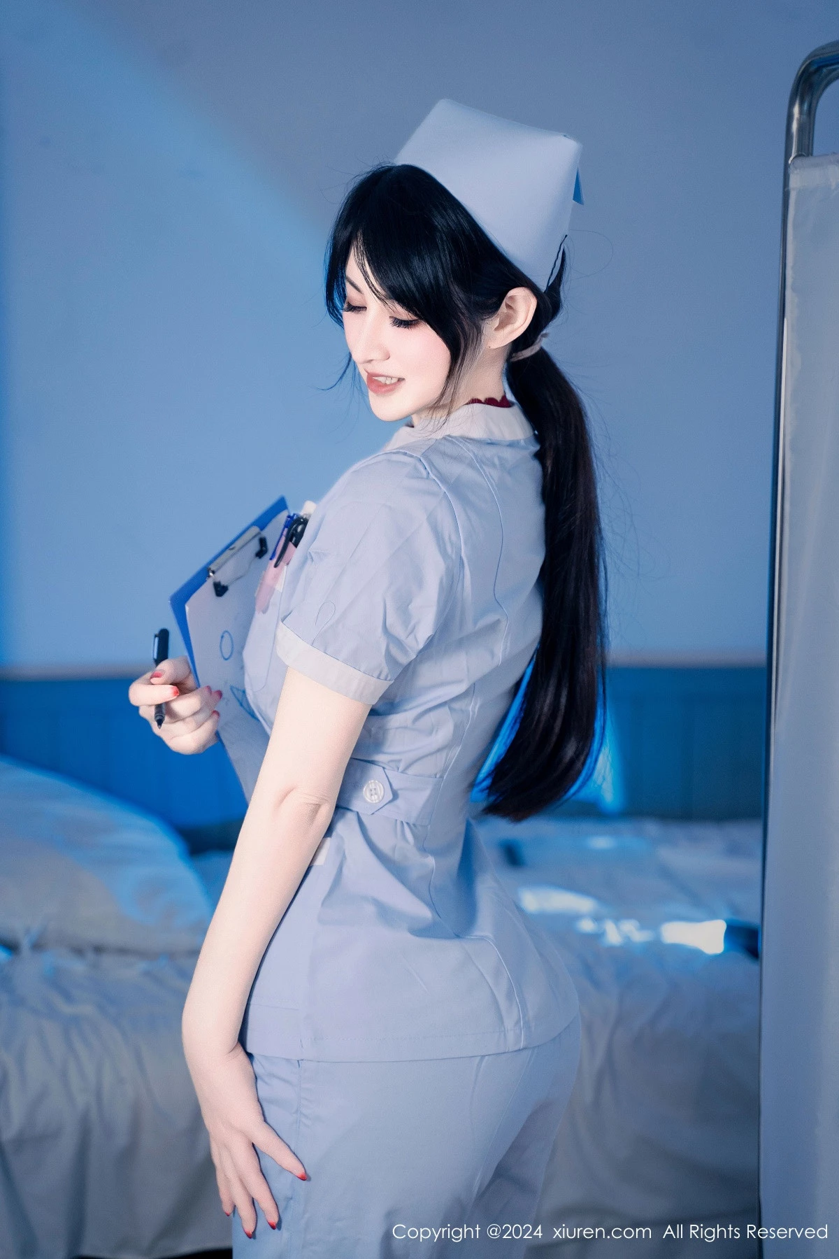 [XiuRen秀人网]第8859期诗诗写真  第9张-《94零社区》