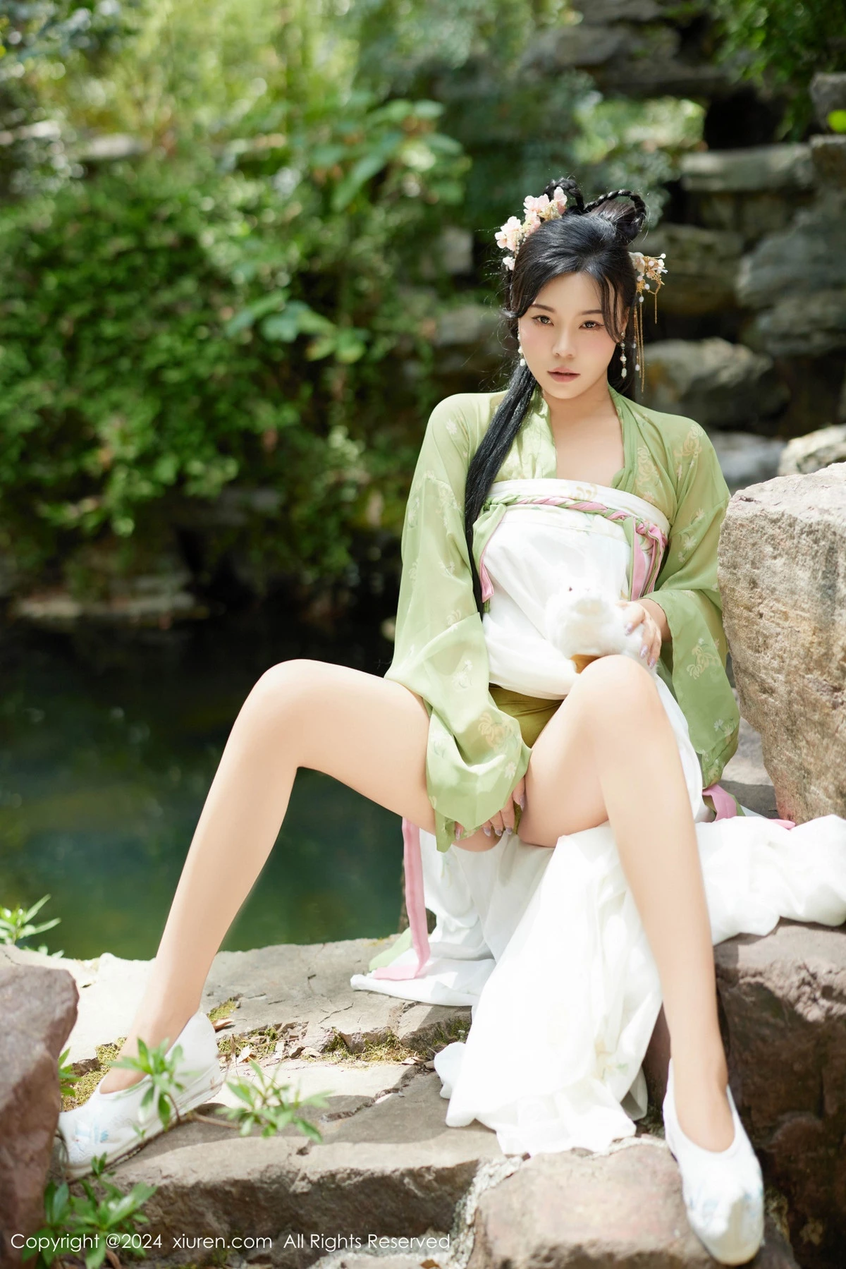 [XiuRen秀人网]第9162期麦田写真  第15张-《94零社区》