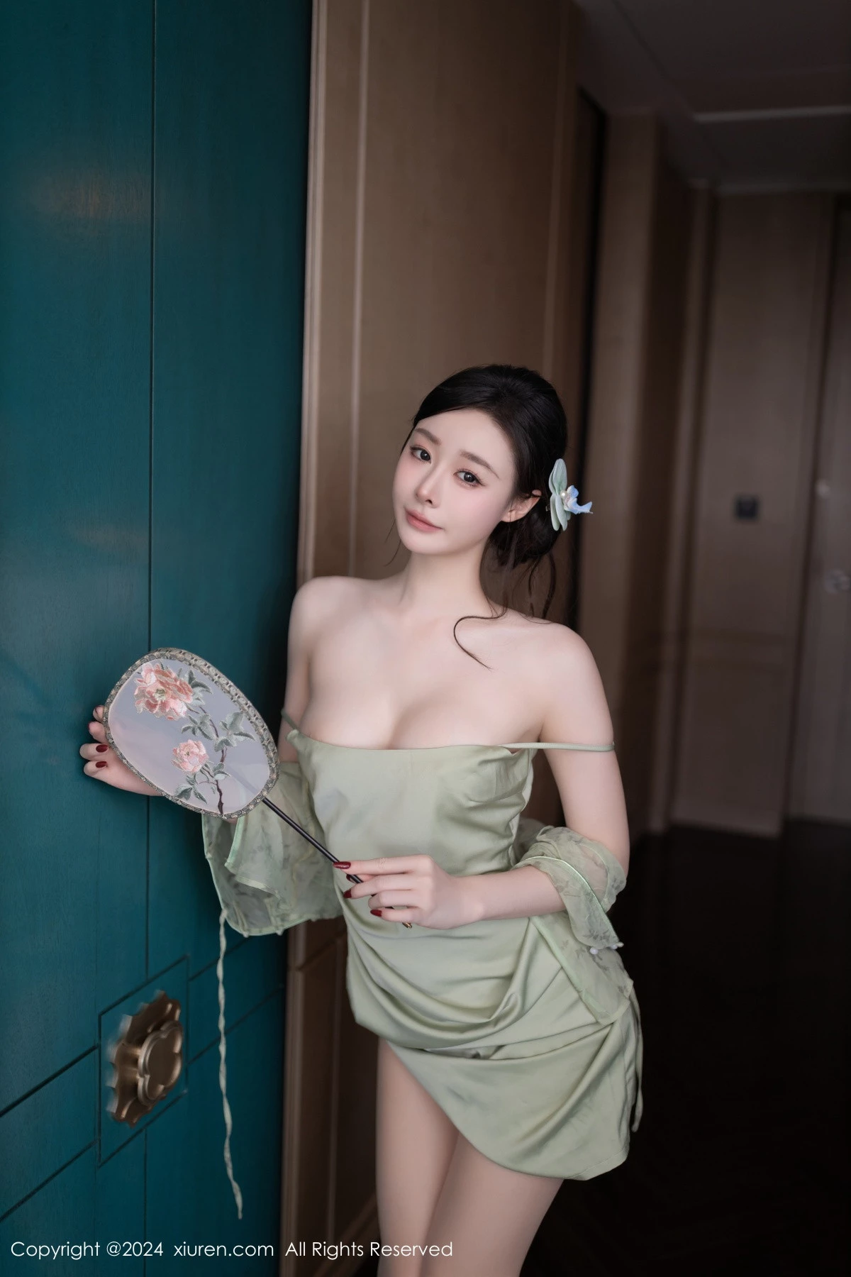 [XiuRen秀人网]第9124期小逗逗写真  第32张-《94零社区》