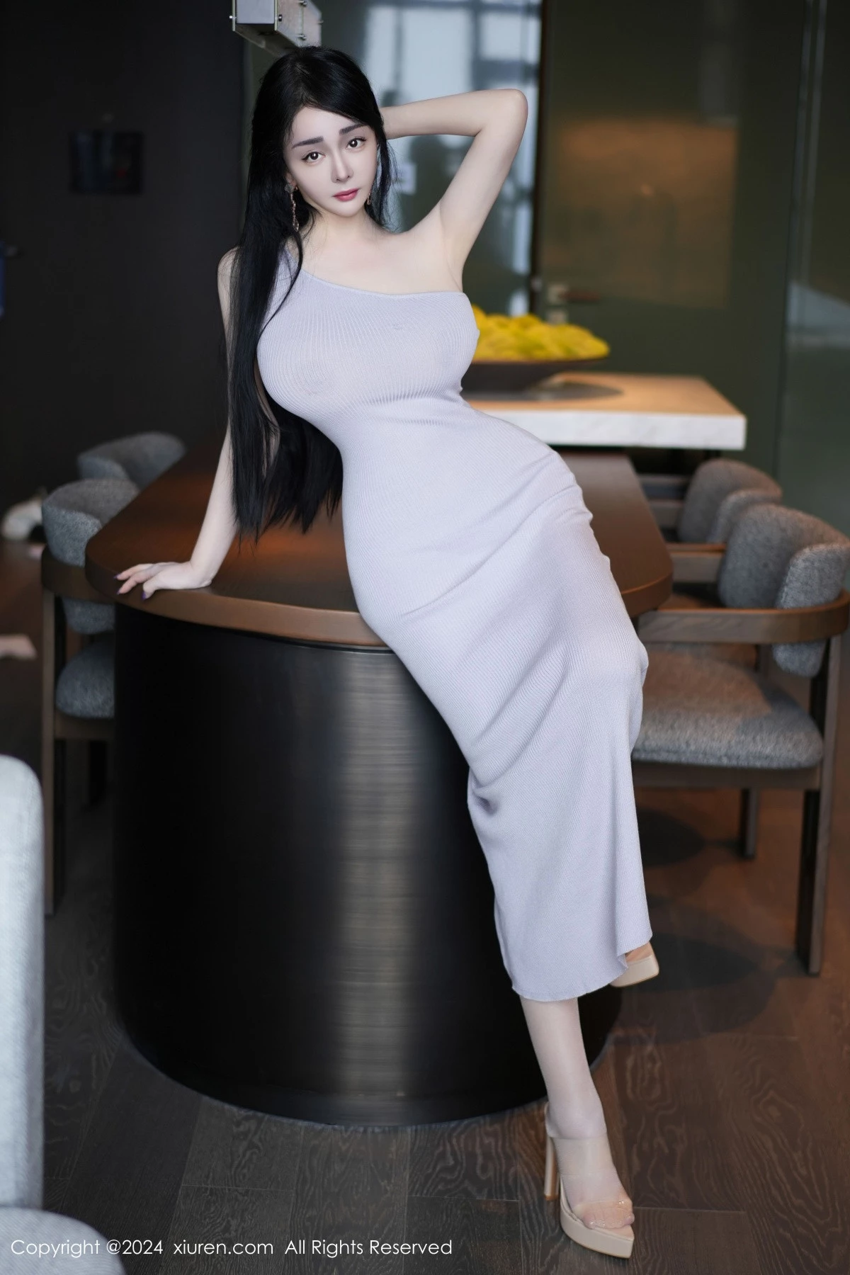 [XiuRen秀人网]第9183期允爾写真  第1张-《94零社区》