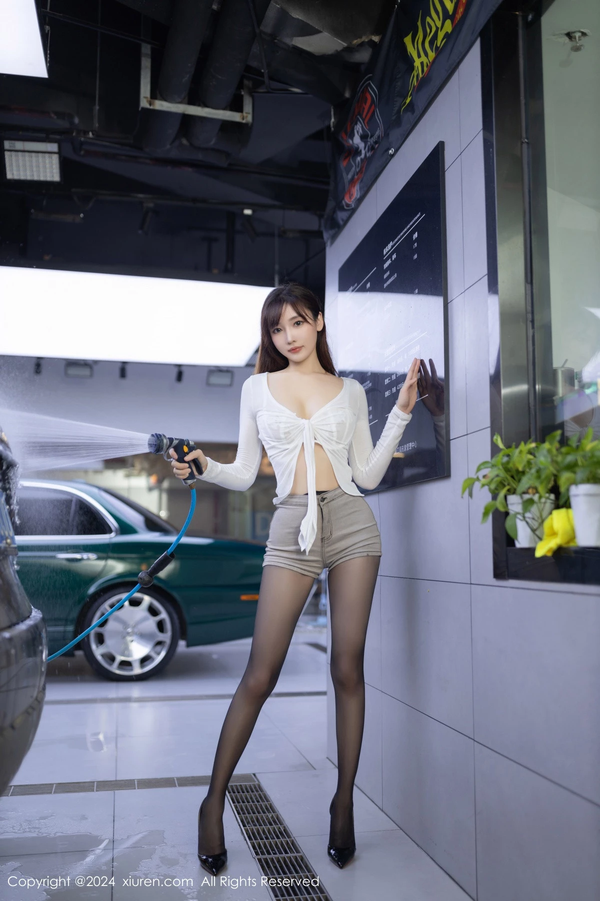 [XiuRen秀人网]第9181期陆萱萱写真  第12张-《94零社区》