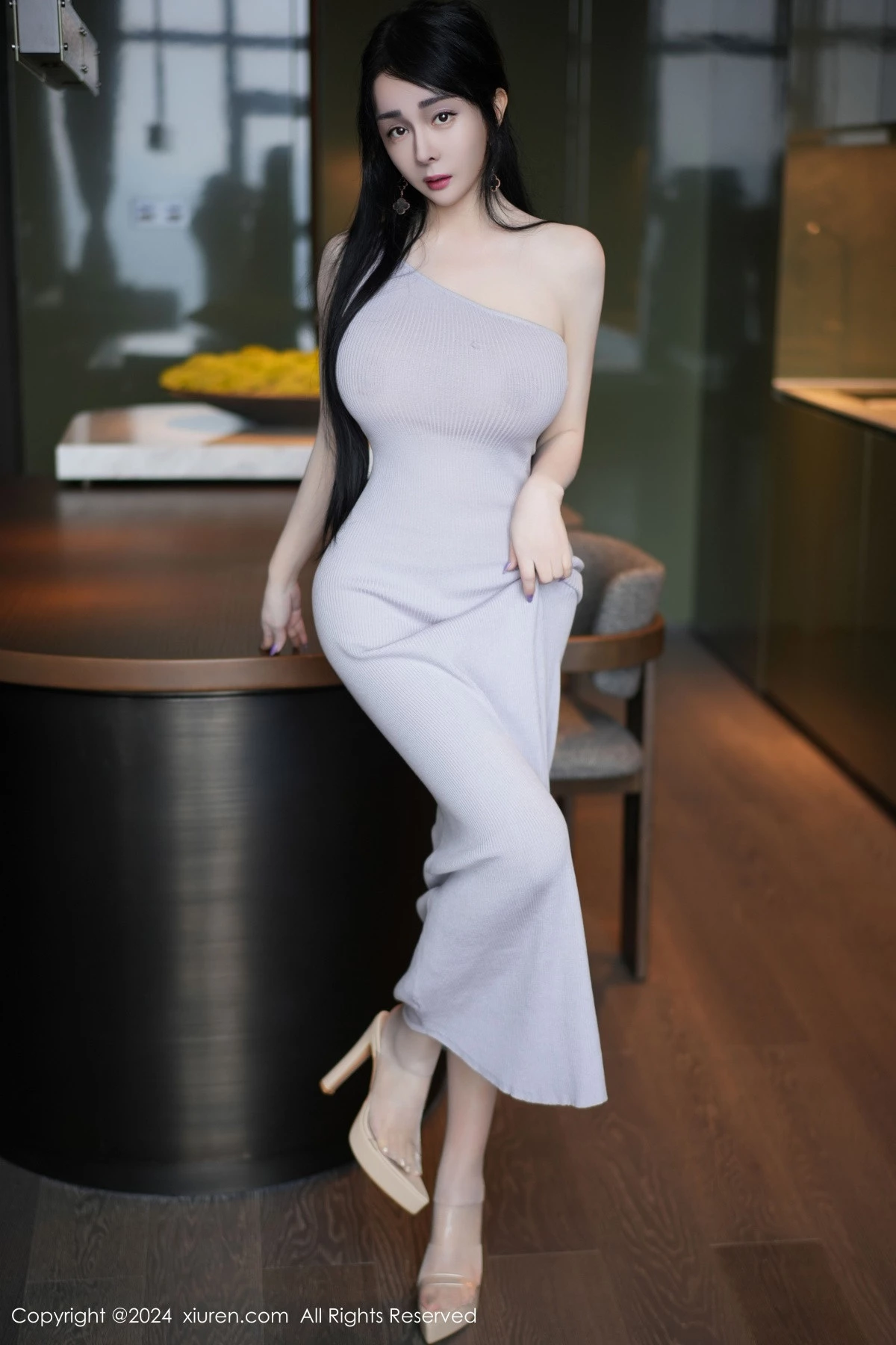 [XiuRen秀人网]第9183期允爾写真  第5张-《94零社区》