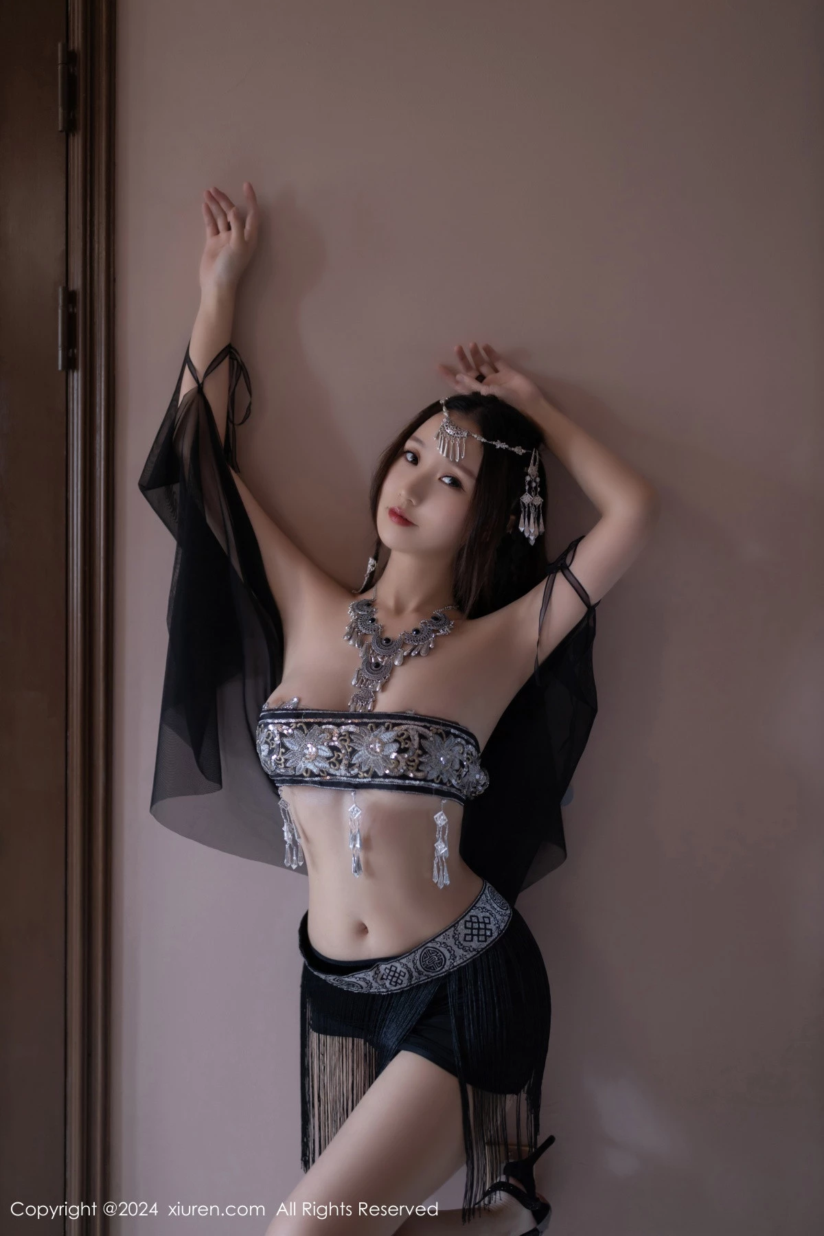 [XiuRen秀人网]第9172期杏子写真  第16张-《94零社区》