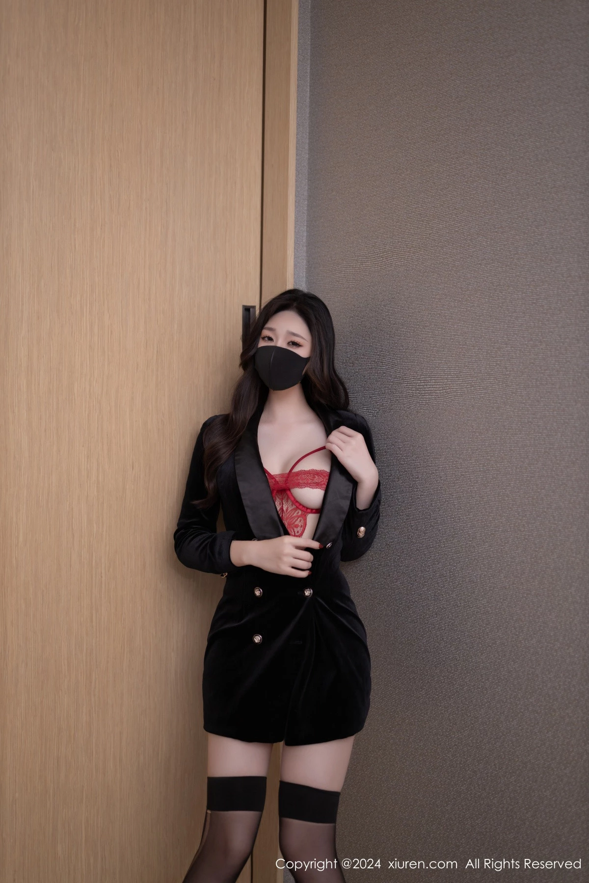 [XiuRen秀人网]第9168期小逗逗写真  第3张-《94零社区》