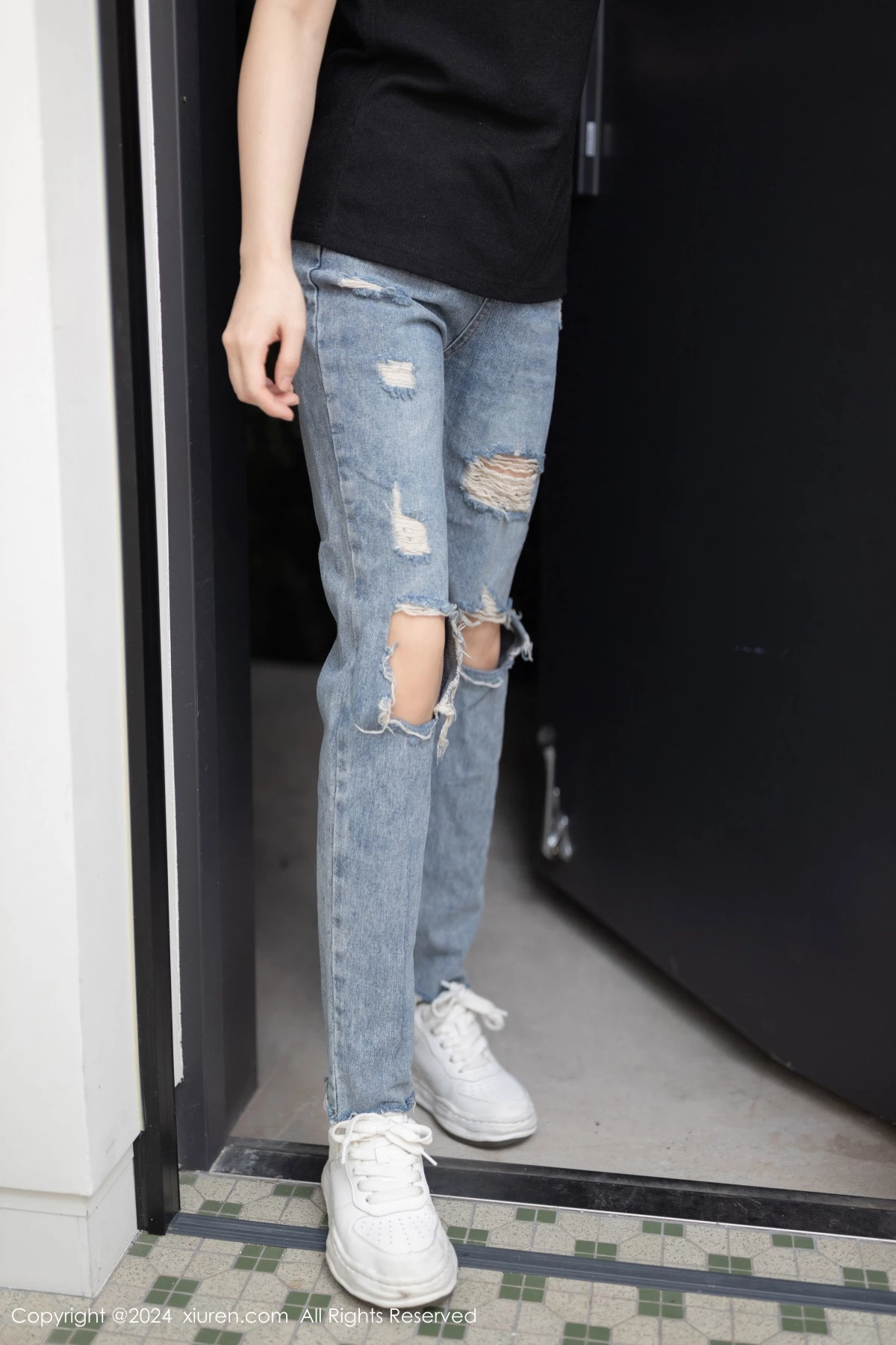 [XiuRen秀人网]第9255期杏子写真  第6张-《94零社区》