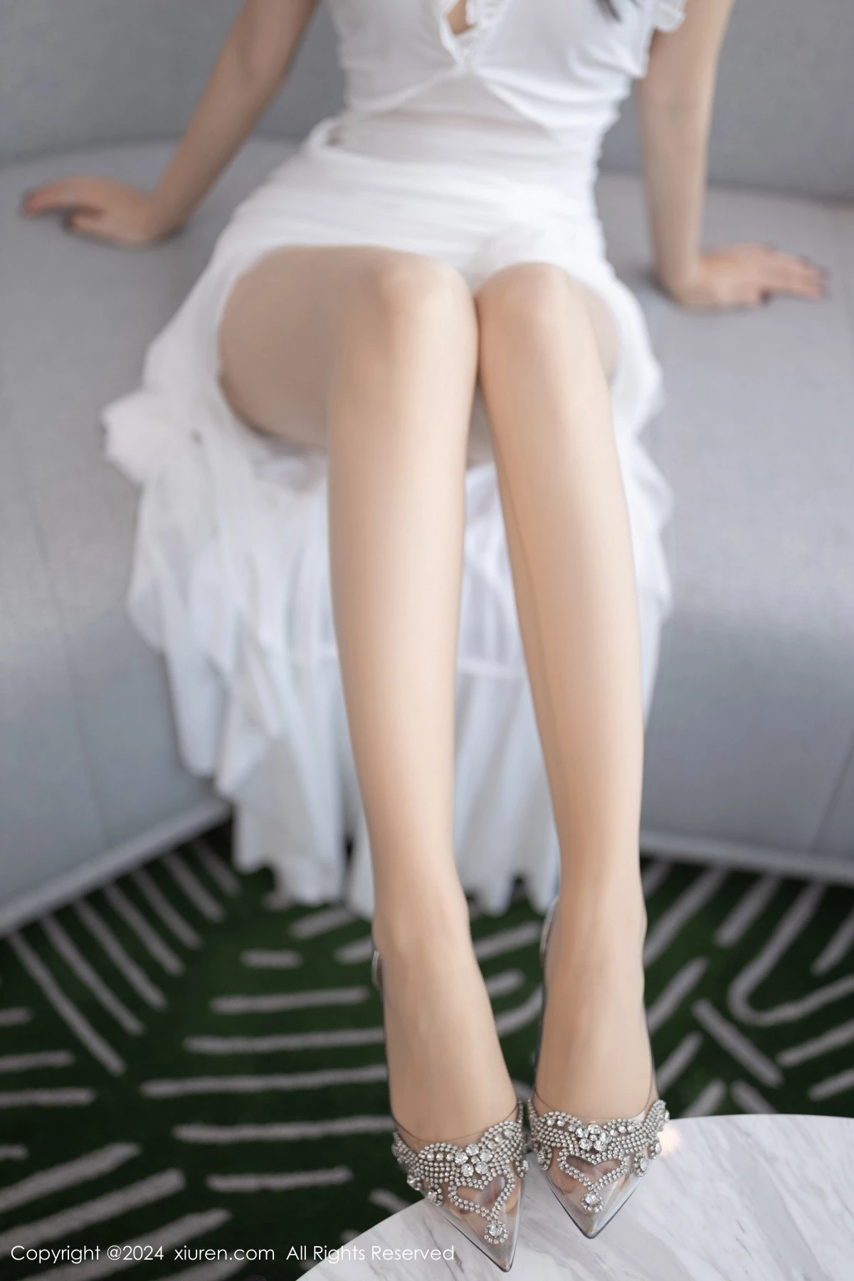 [XiuRen秀人网]第9276期鱼子酱写真  第4张-《94零社区》