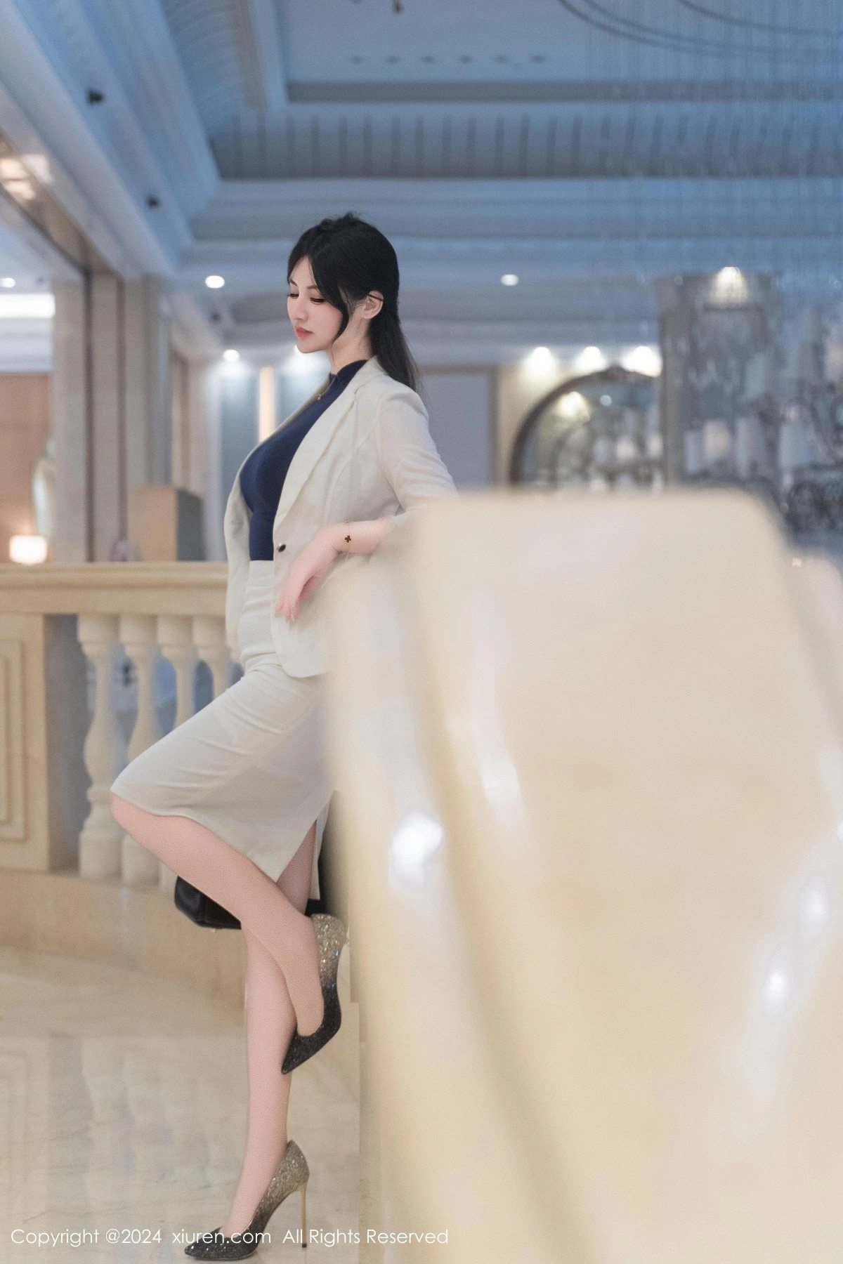 [XiuRen秀人网]第9319期诗诗写真  第8张-《94零社区》