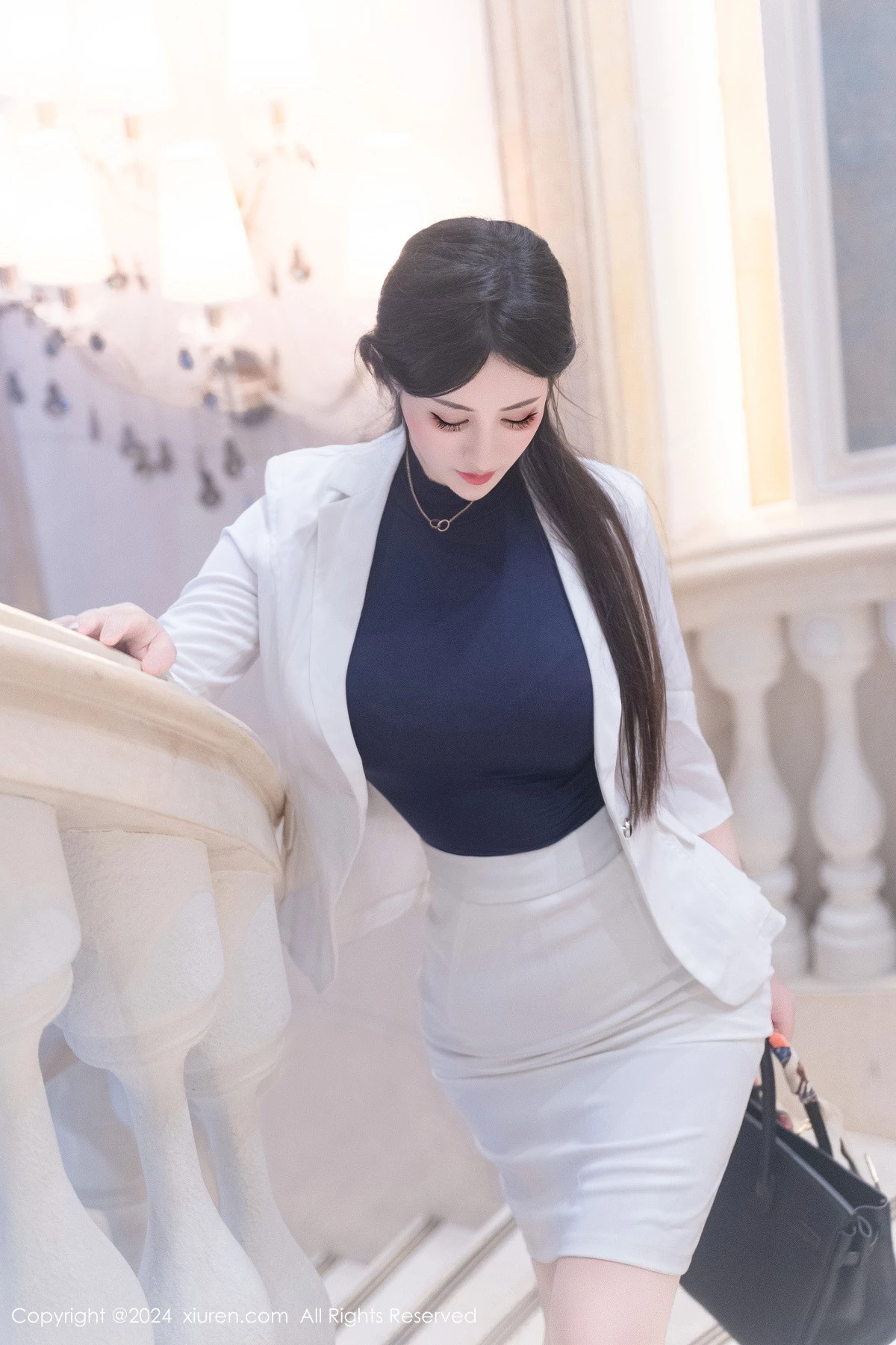[XiuRen秀人网]第9319期诗诗写真  第16张-《94零社区》