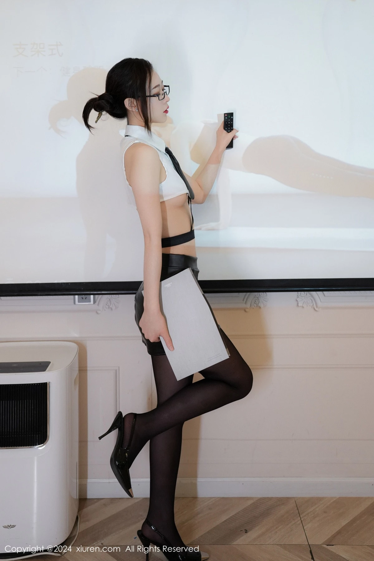 [XiuRen秀人网]第9353期糖糖写真  第11张-《94零社区》