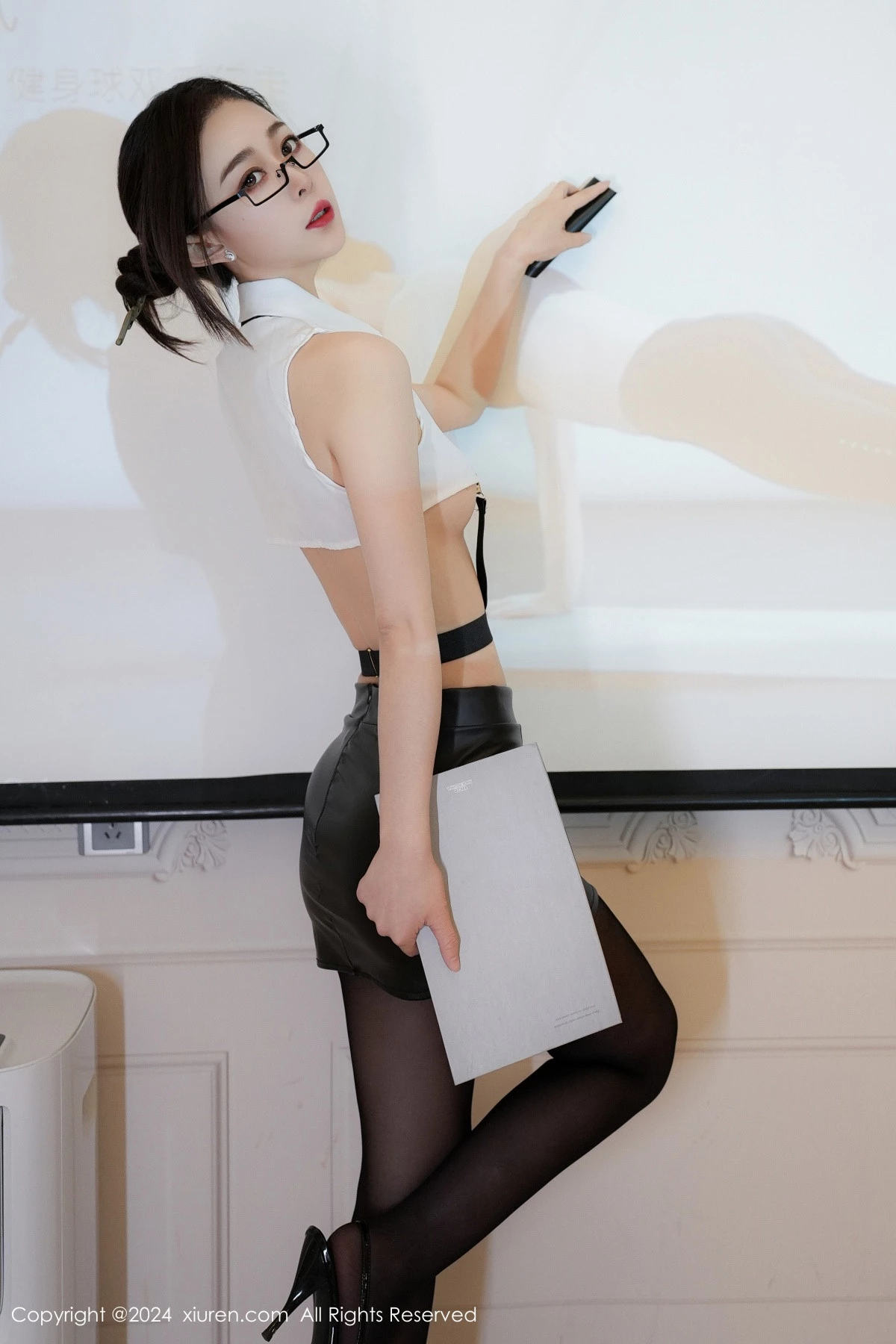 [XiuRen秀人网]第9353期糖糖写真  第12张-《94零社区》