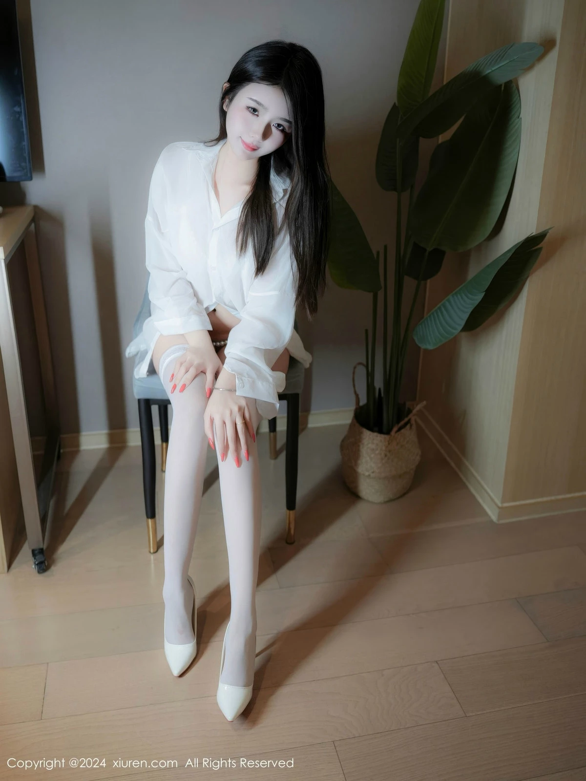 [XiuRen秀人网]第9389期Lucky写真  第19张-《94零社区》