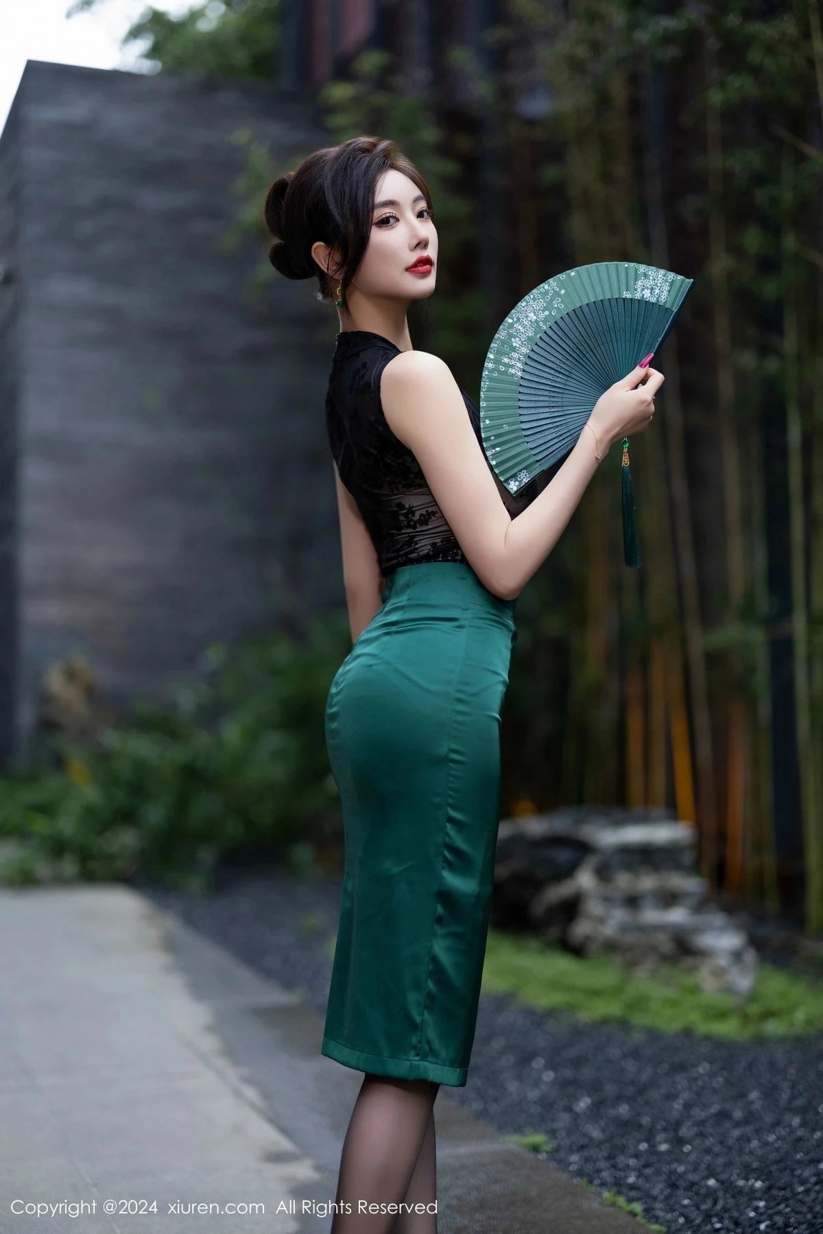 [XiuRen秀人网]第9384期杨晨晨写真  第5张-《94零社区》