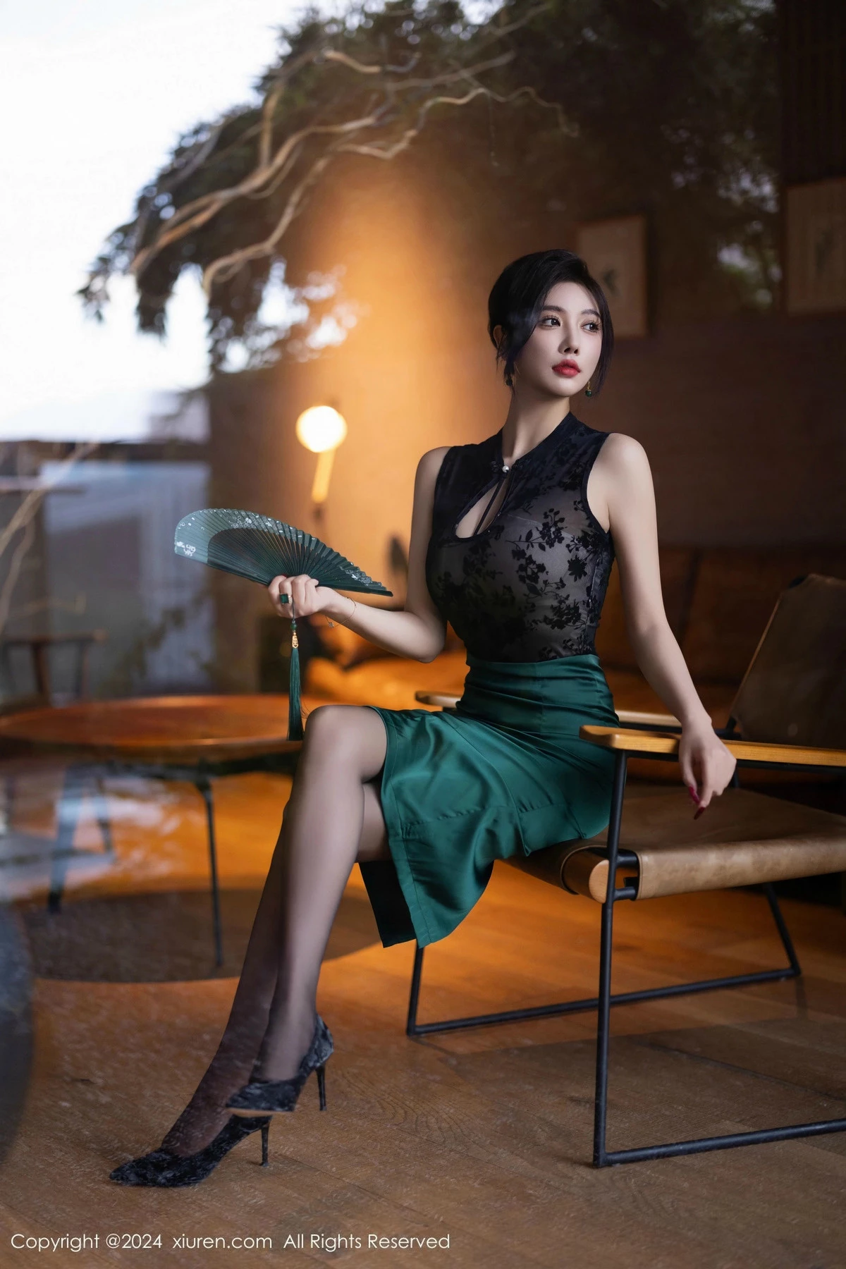 [XiuRen秀人网]第9384期杨晨晨写真  第10张-《94零社区》