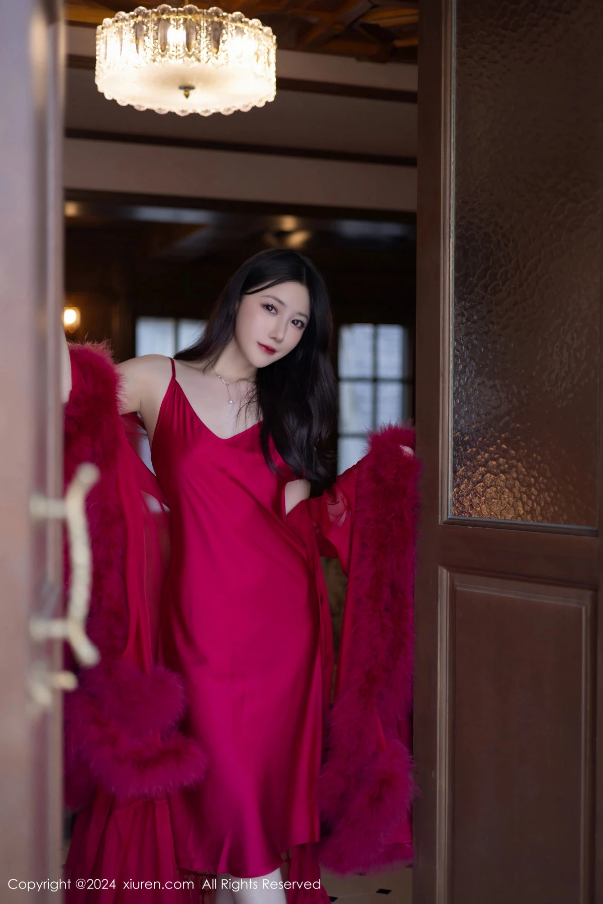[XiuRen秀人网]第9422期鱼子酱写真  第3张-《94零社区》