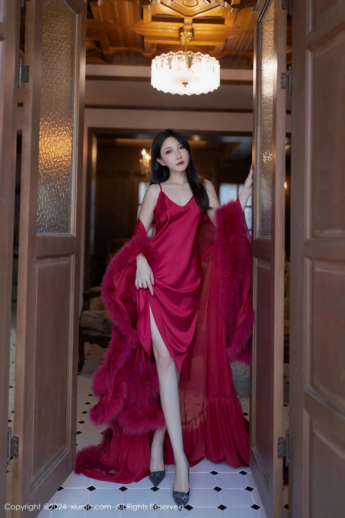 [XiuRen秀人网]第9422期鱼子酱写真  第6张-《94零社区》