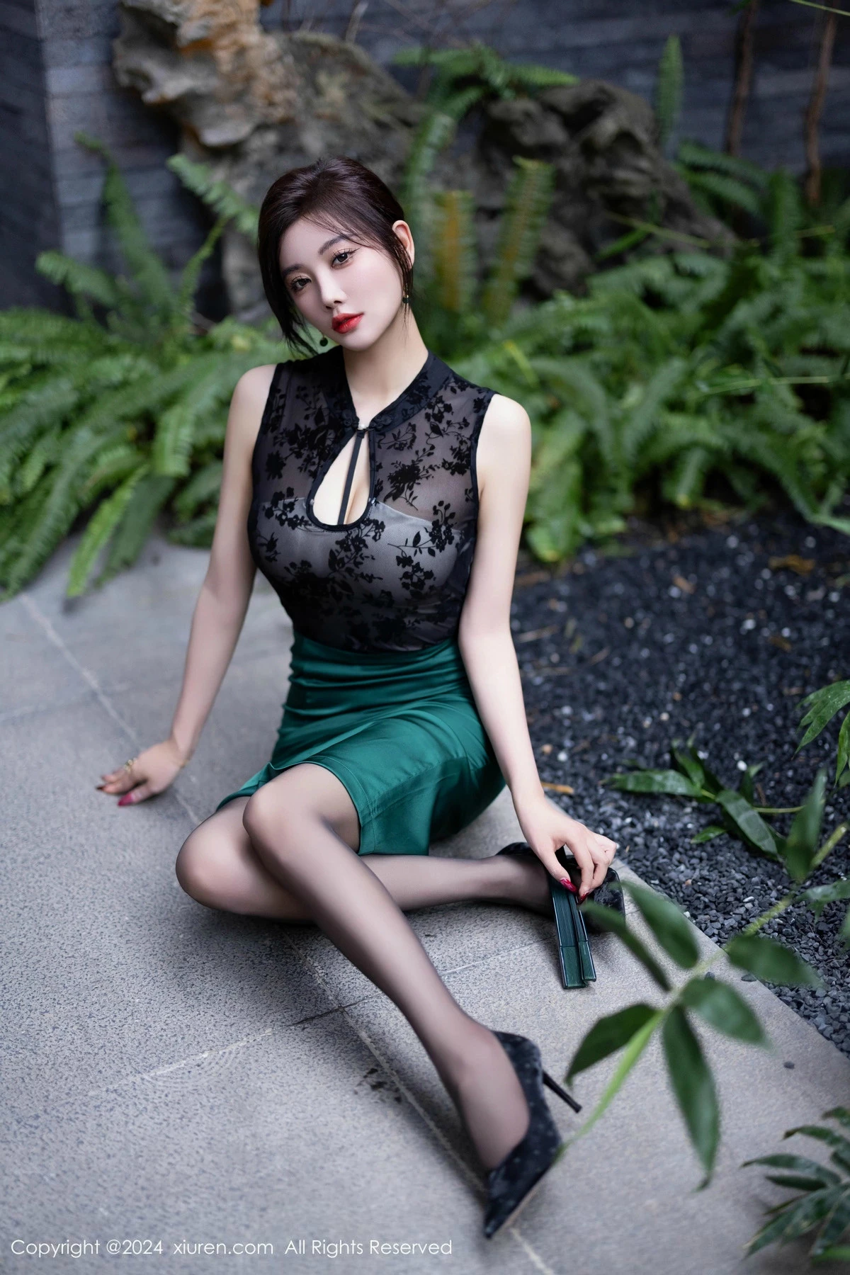 [XiuRen秀人网]第9384期杨晨晨写真  第23张-《94零社区》