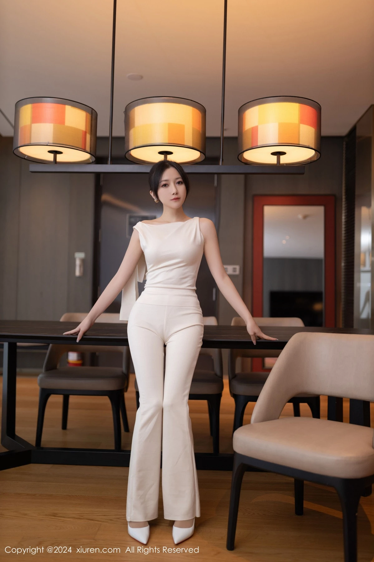 [XiuRen秀人网]第9457期鱼子酱写真  第2张-《94零社区》