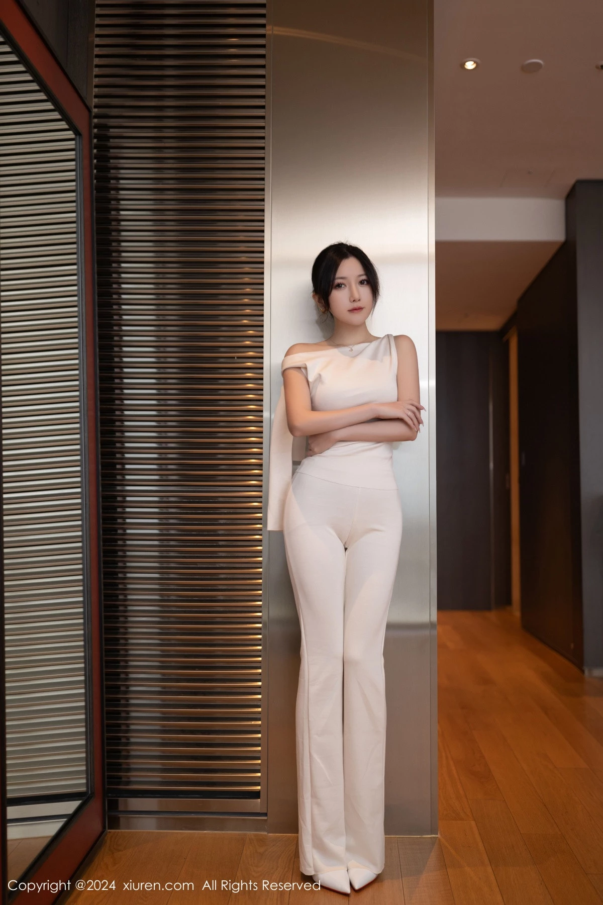 [XiuRen秀人网]第9457期鱼子酱写真  第1张-《94零社区》