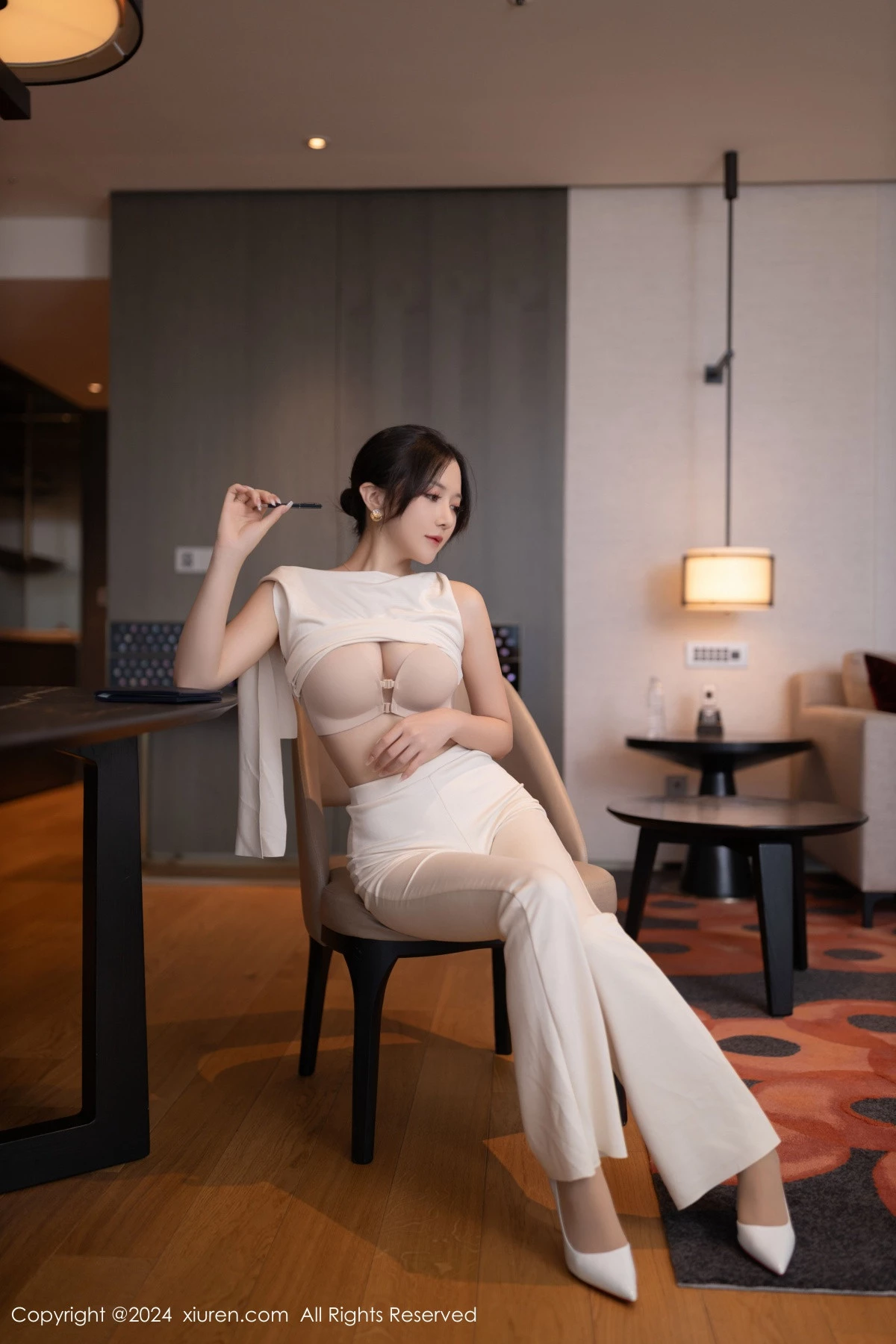 [XiuRen秀人网]第9457期鱼子酱写真  第16张-《94零社区》