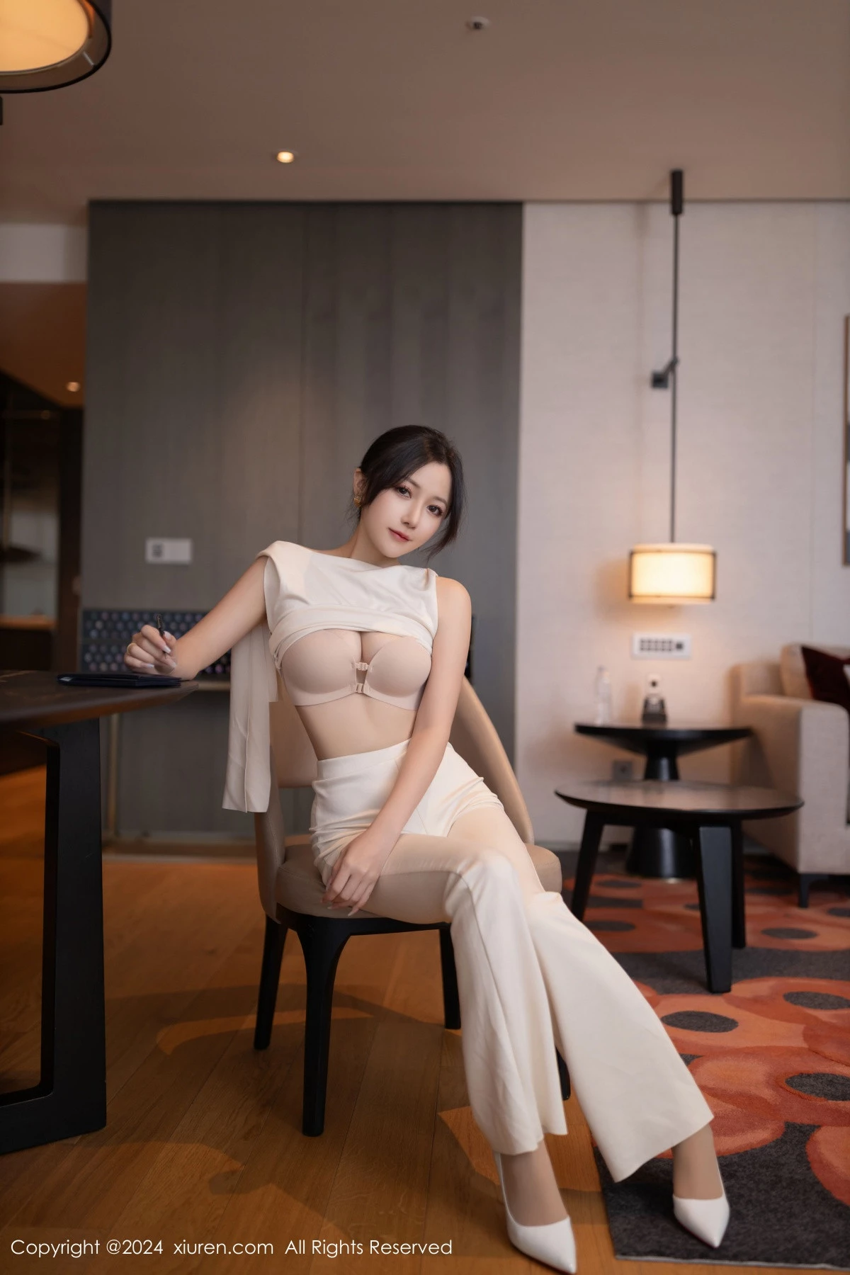 [XiuRen秀人网]第9457期鱼子酱写真  第15张-《94零社区》