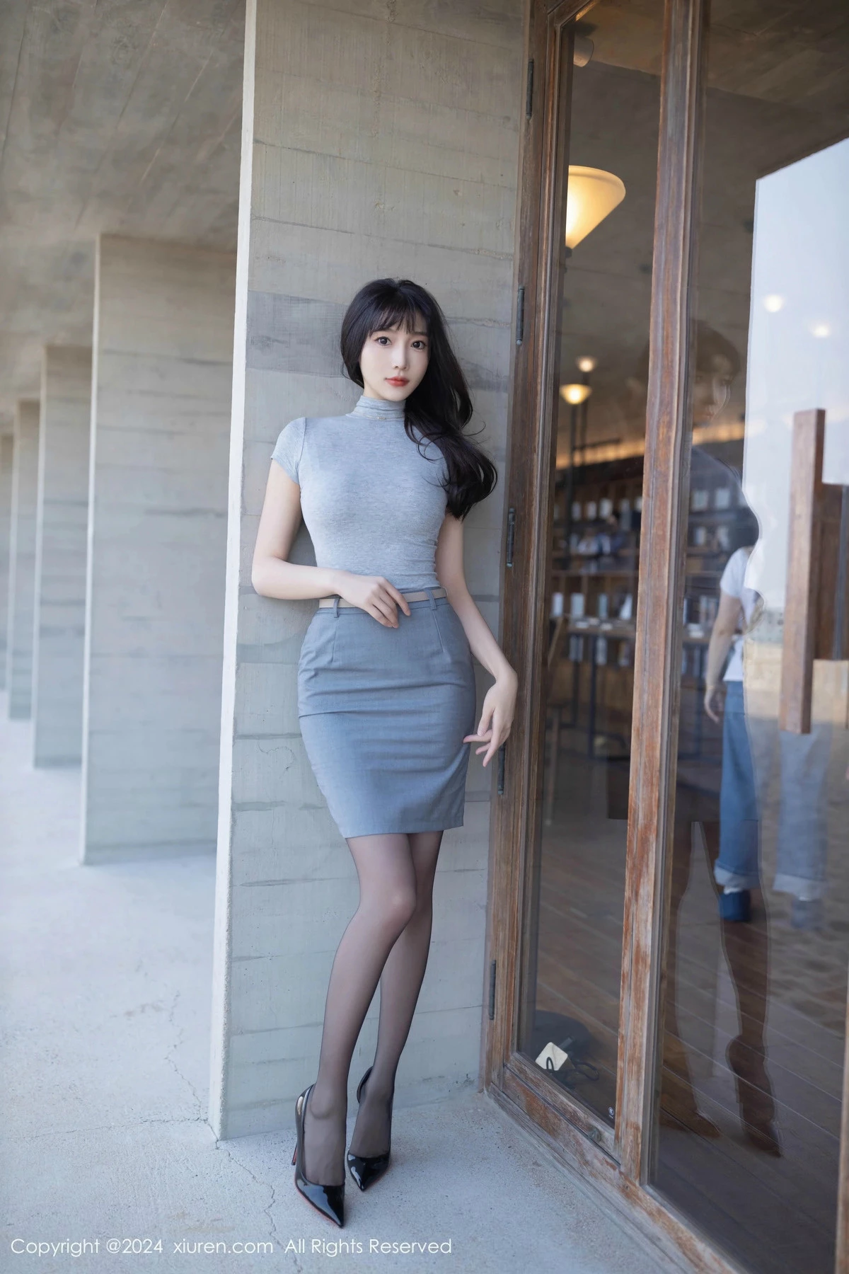 [XiuRen秀人网]第9450期陆萱萱写真  第2张-《94零社区》