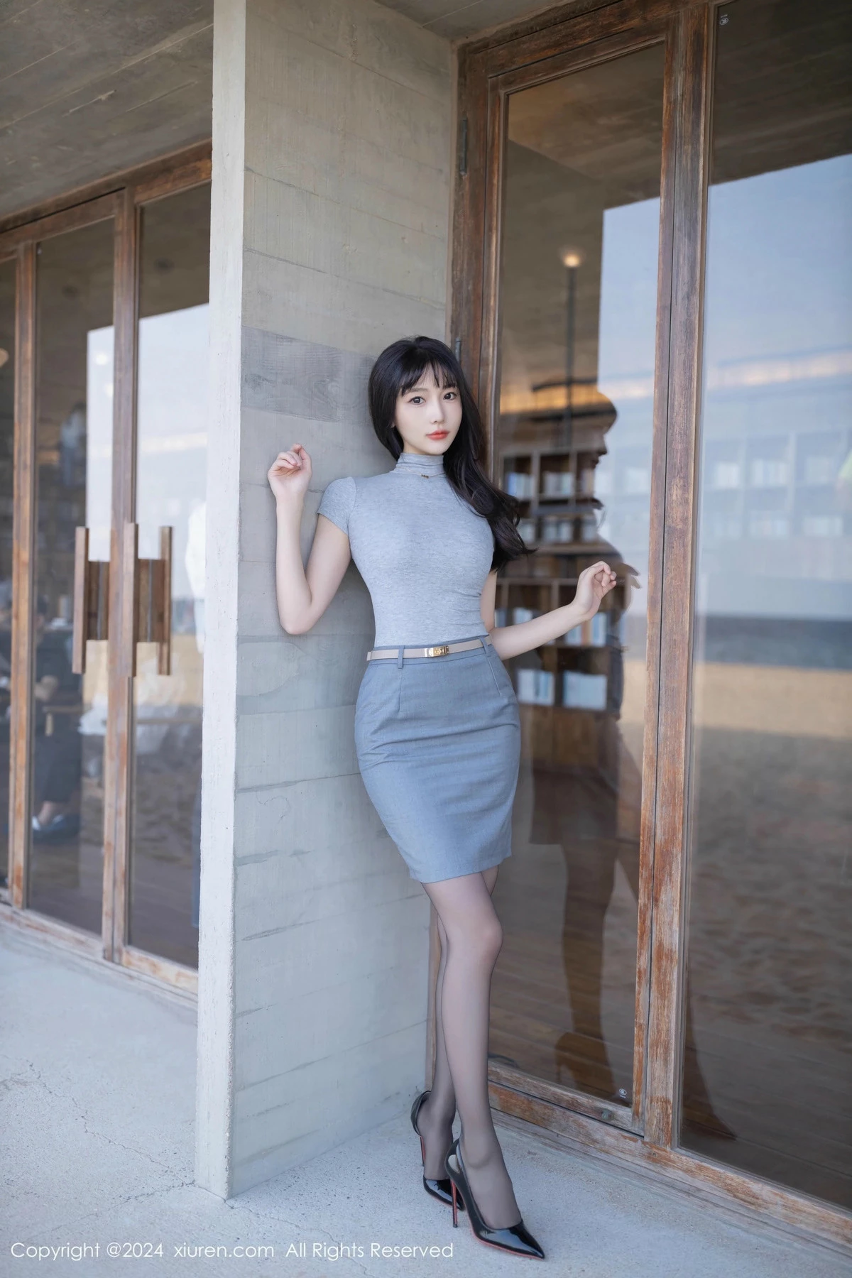 [XiuRen秀人网]第9450期陆萱萱写真  第4张-《94零社区》
