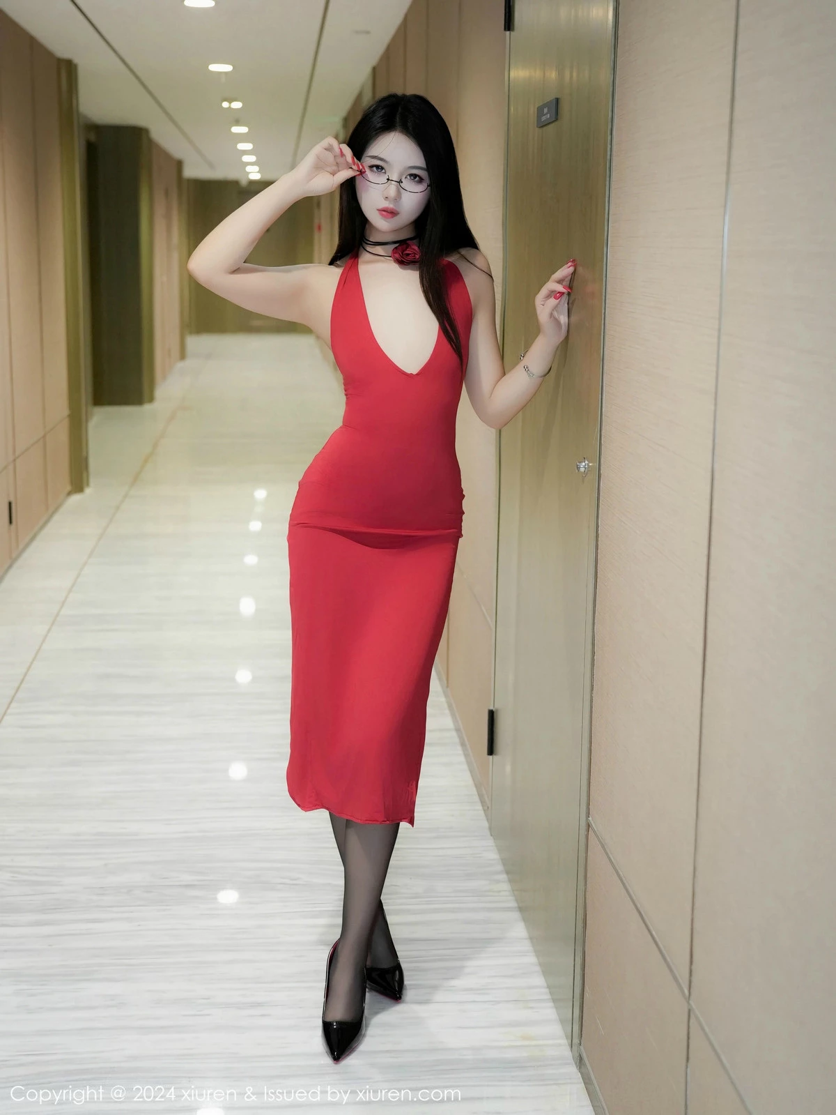 [XiuRen秀人网]第9451期Lucky写真  第25张-《94零社区》