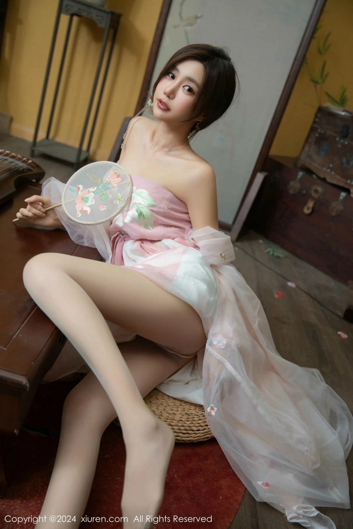 [XiuRen秀人网]第9475期绮里嘉写真  第8张-《94零社区》