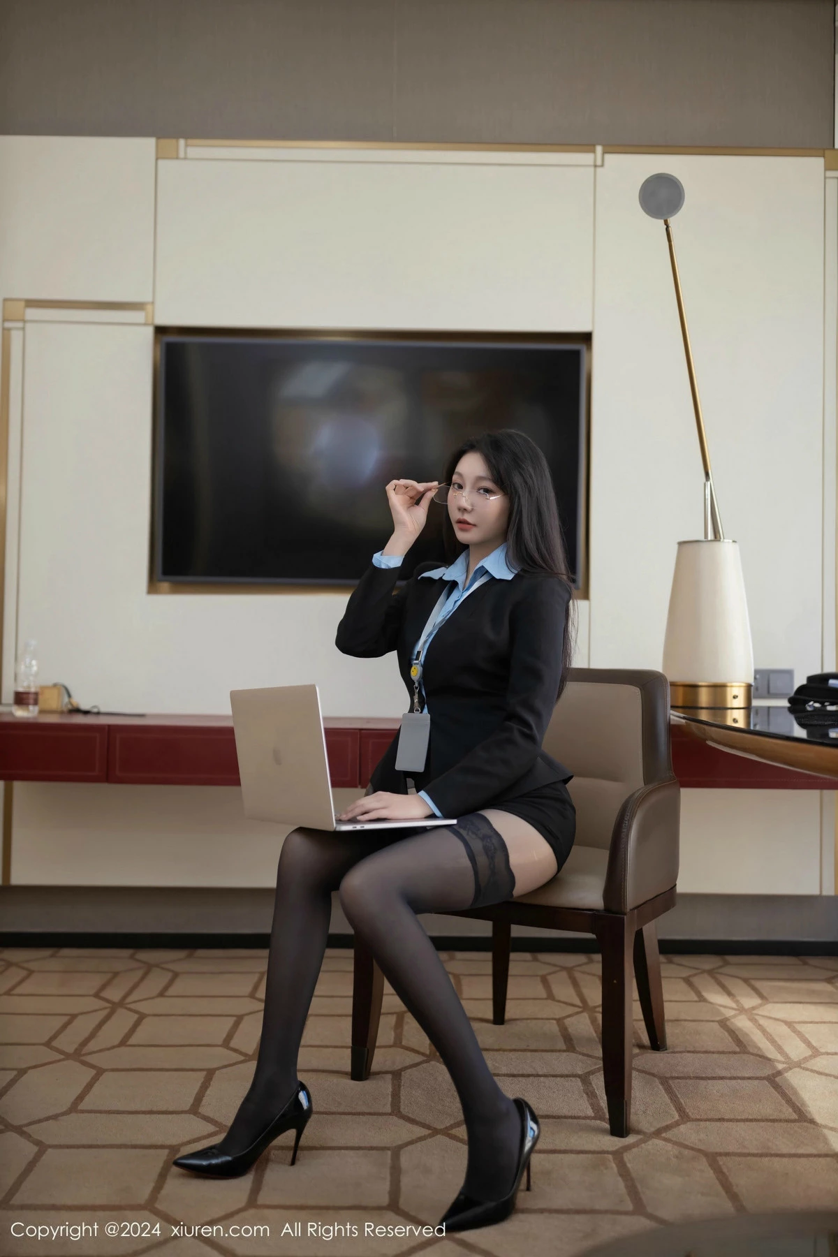 [XiuRen秀人网]第9469期安然写真  第7张-《94零社区》