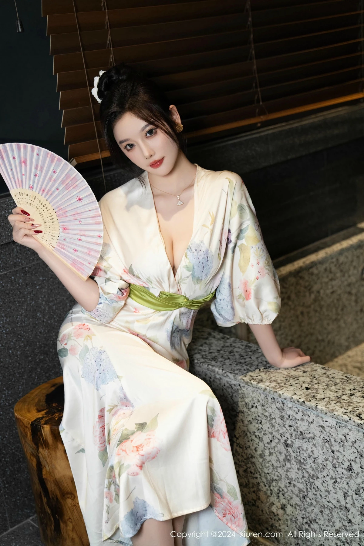 [XiuRen秀人网]第9470期杨晨晨写真  第26张-《94零社区》