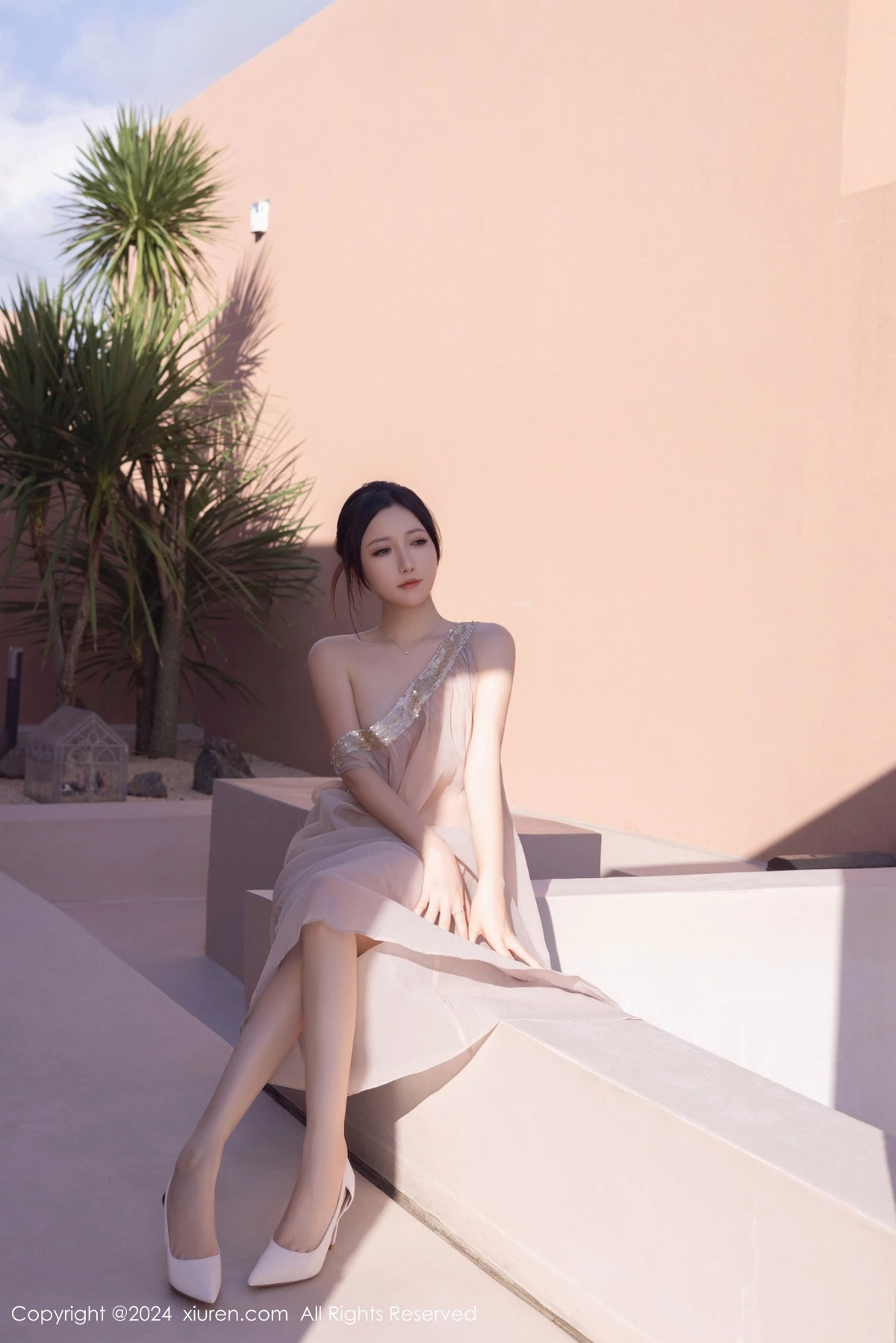 [XiuRen秀人网]第9492期鱼子酱写真  第9张-《94零社区》