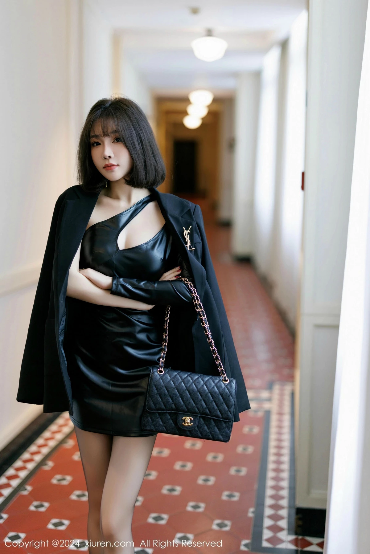 [XiuRen秀人网]第9520期徐莉芝写真  第1张-《94零社区》