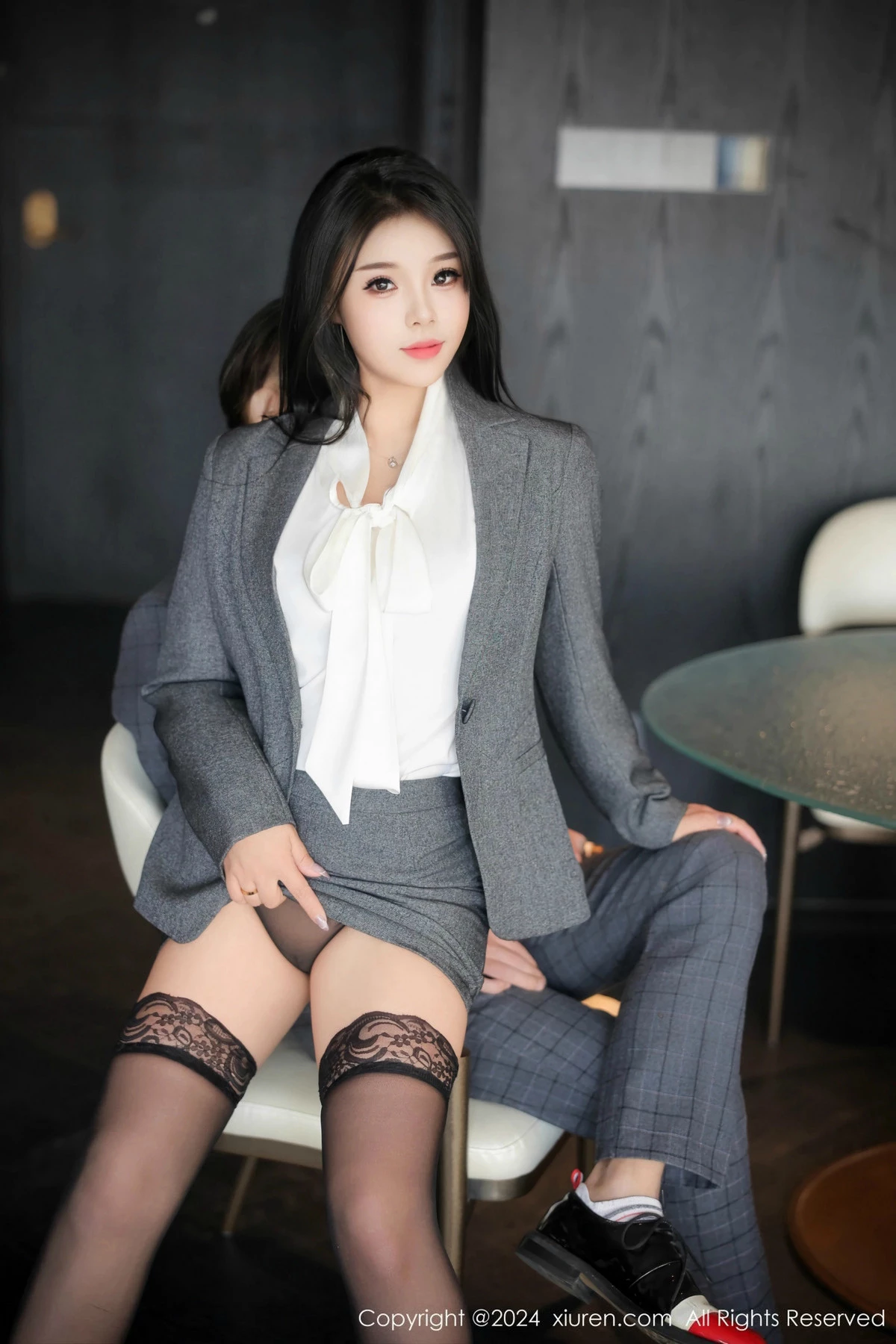 [XiuRen秀人网]第9515期麦田写真  第10张-《94零社区》