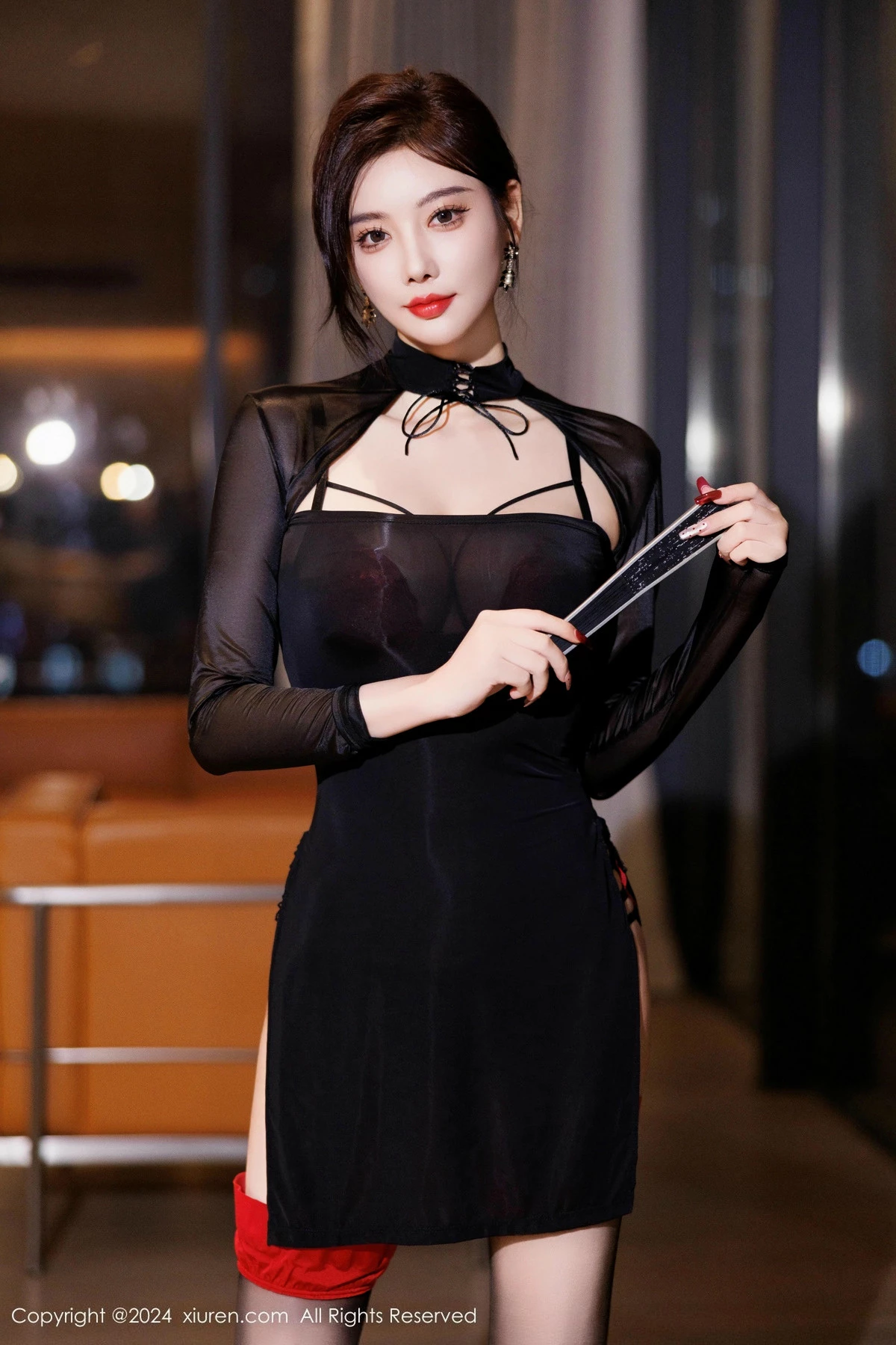 [XiuRen秀人网]第9599期杨晨晨写真  第1张-《94零社区》
