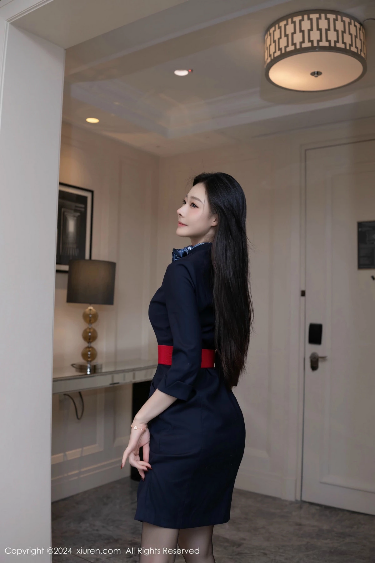 [XiuRen秀人网]第9597期小逗逗写真  第1张-《94零社区》