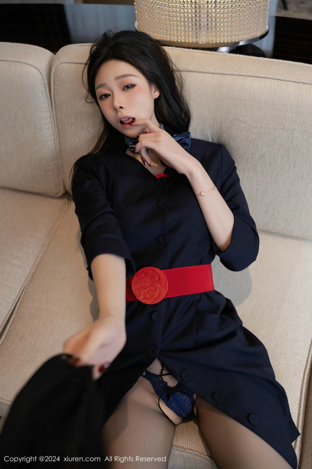 [XiuRen秀人网]第9597期小逗逗写真  第3张-《94零社区》