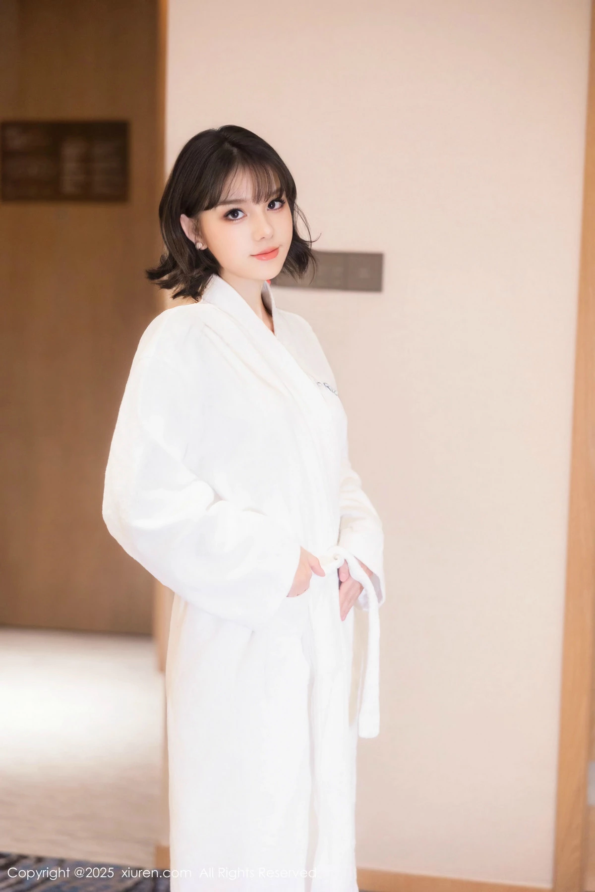 [XiuRen秀人网]第9713期黎苏苏写真  第1张-《94零社区》