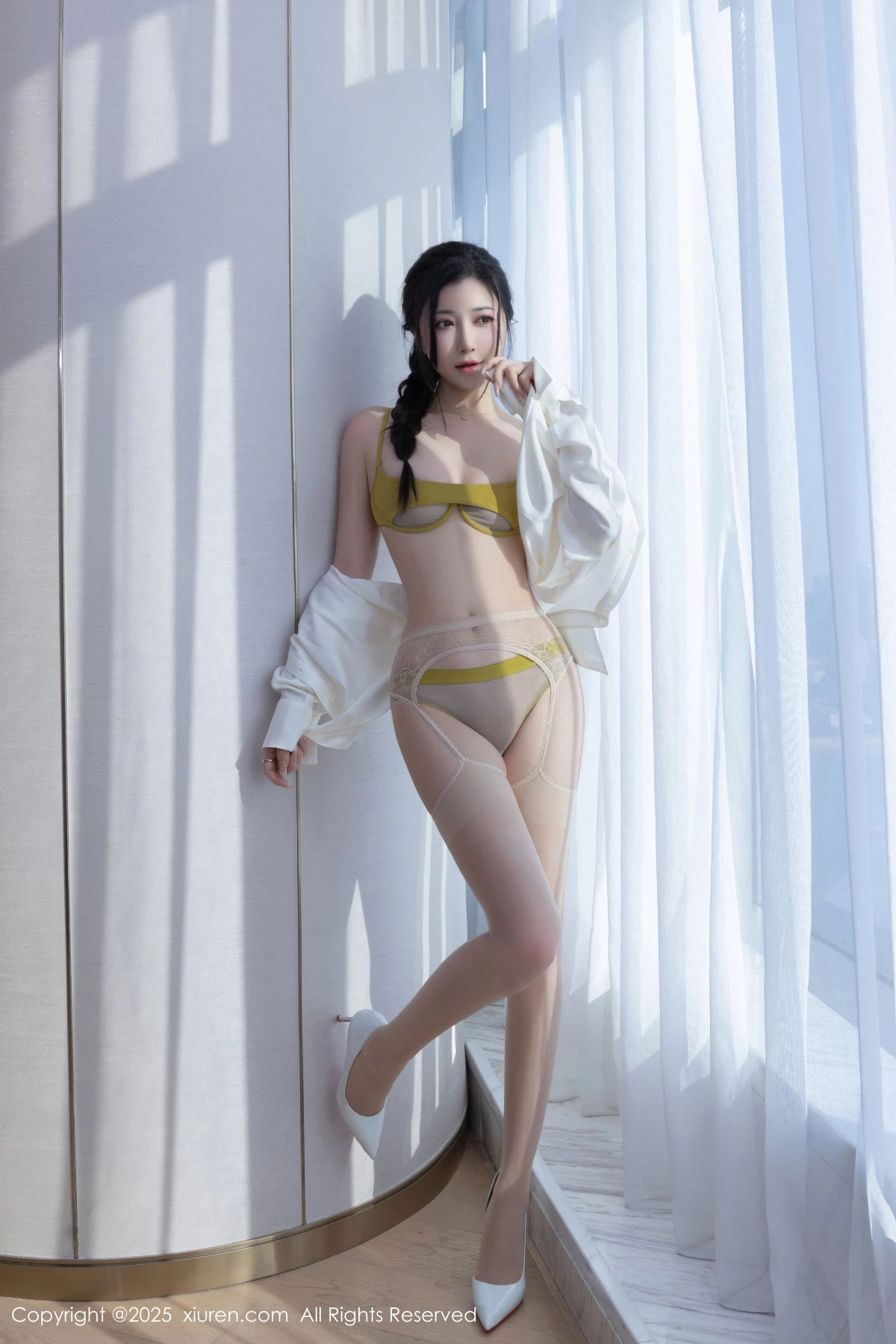[XiuRen秀人网]第9709期鱼子酱写真  第18张-《94零社区》