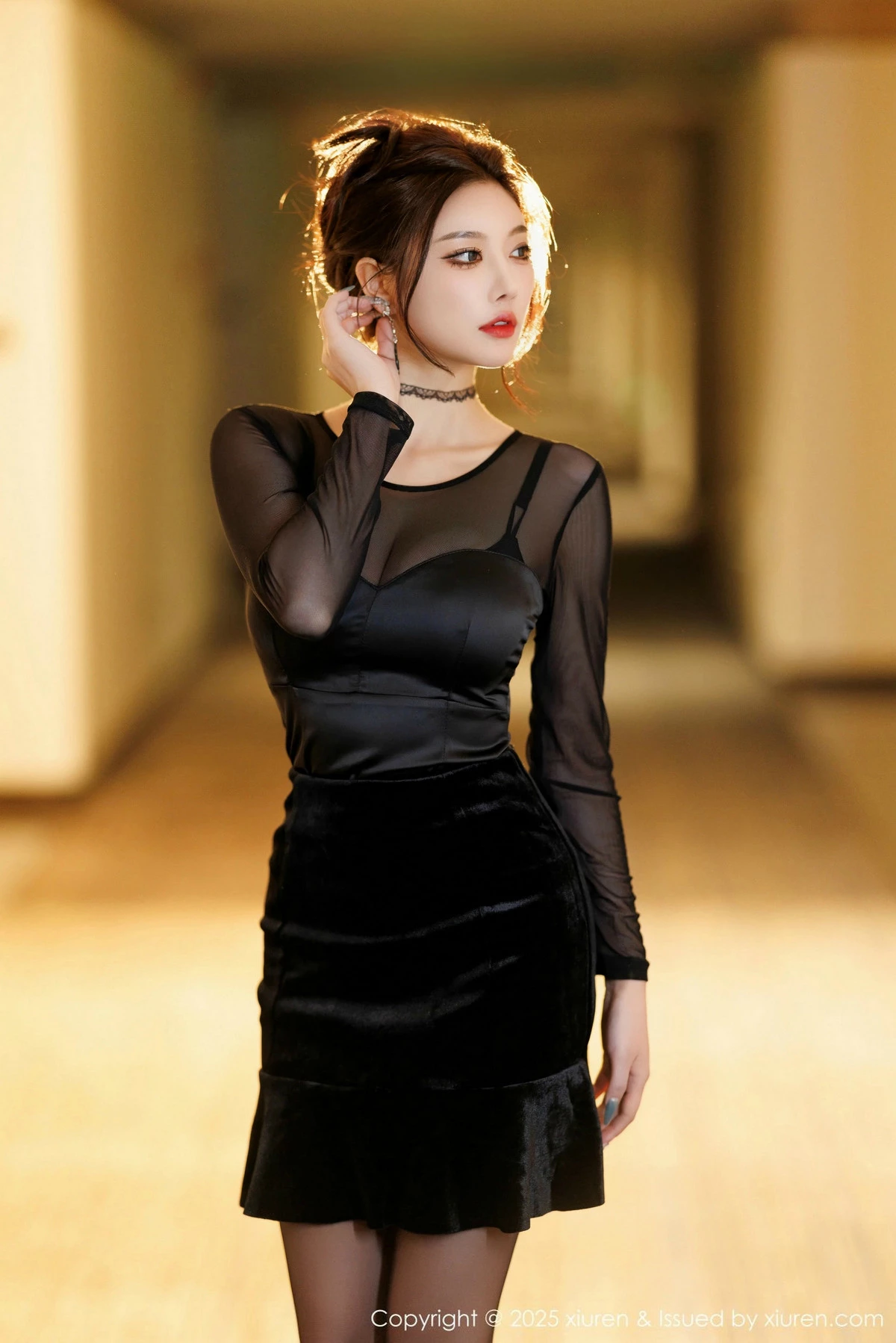 [XiuRen秀人网]第9776期杨晨晨写真  第2张-《94零社区》