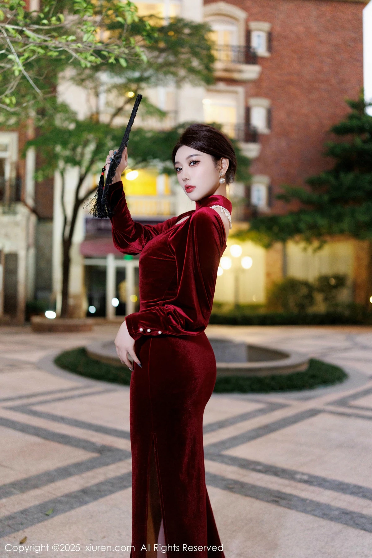 [XiuRen秀人网]第9831期杨晨晨写真  第12张-《94零社区》