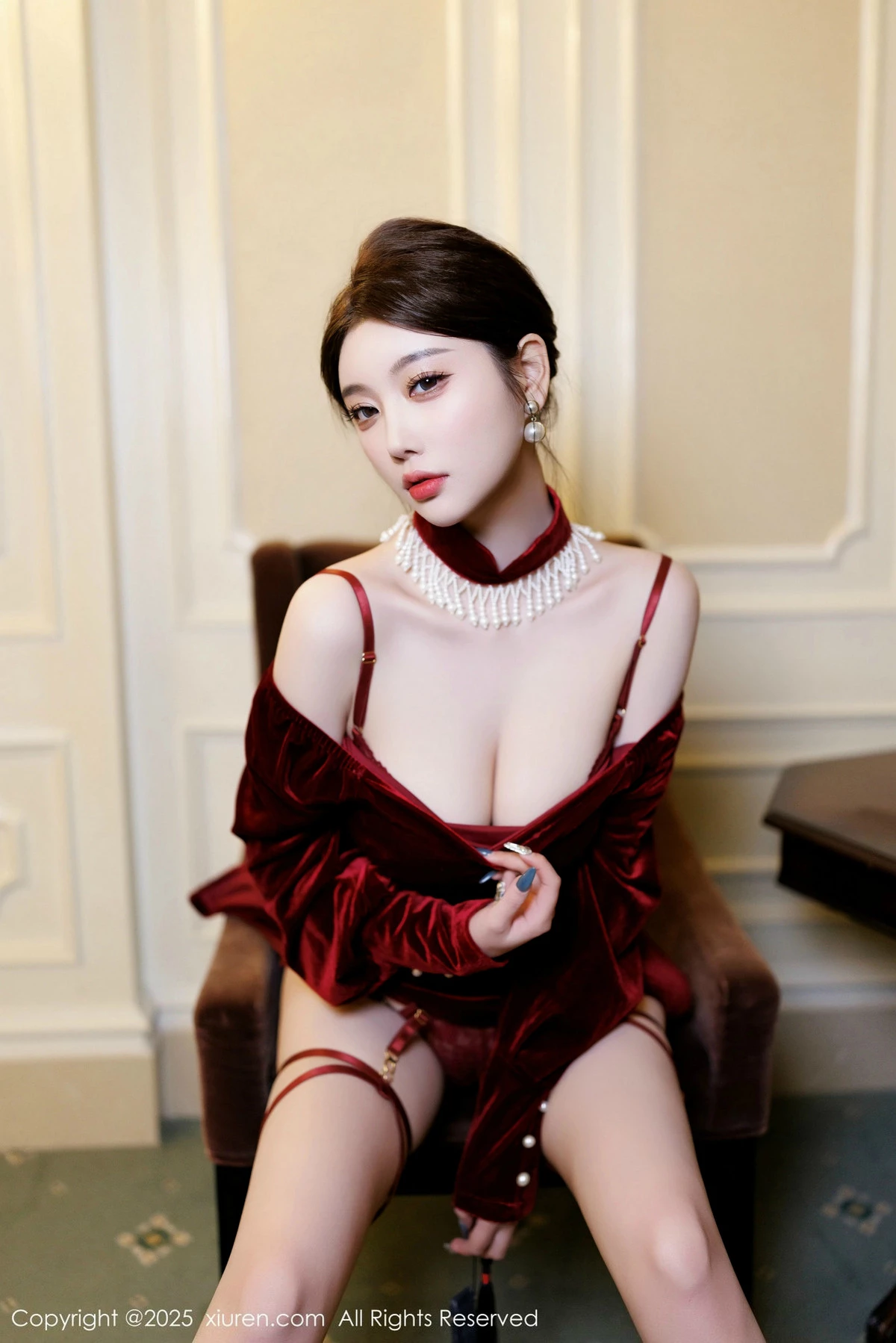 [XiuRen秀人网]第9831期杨晨晨写真  第32张-《94零社区》