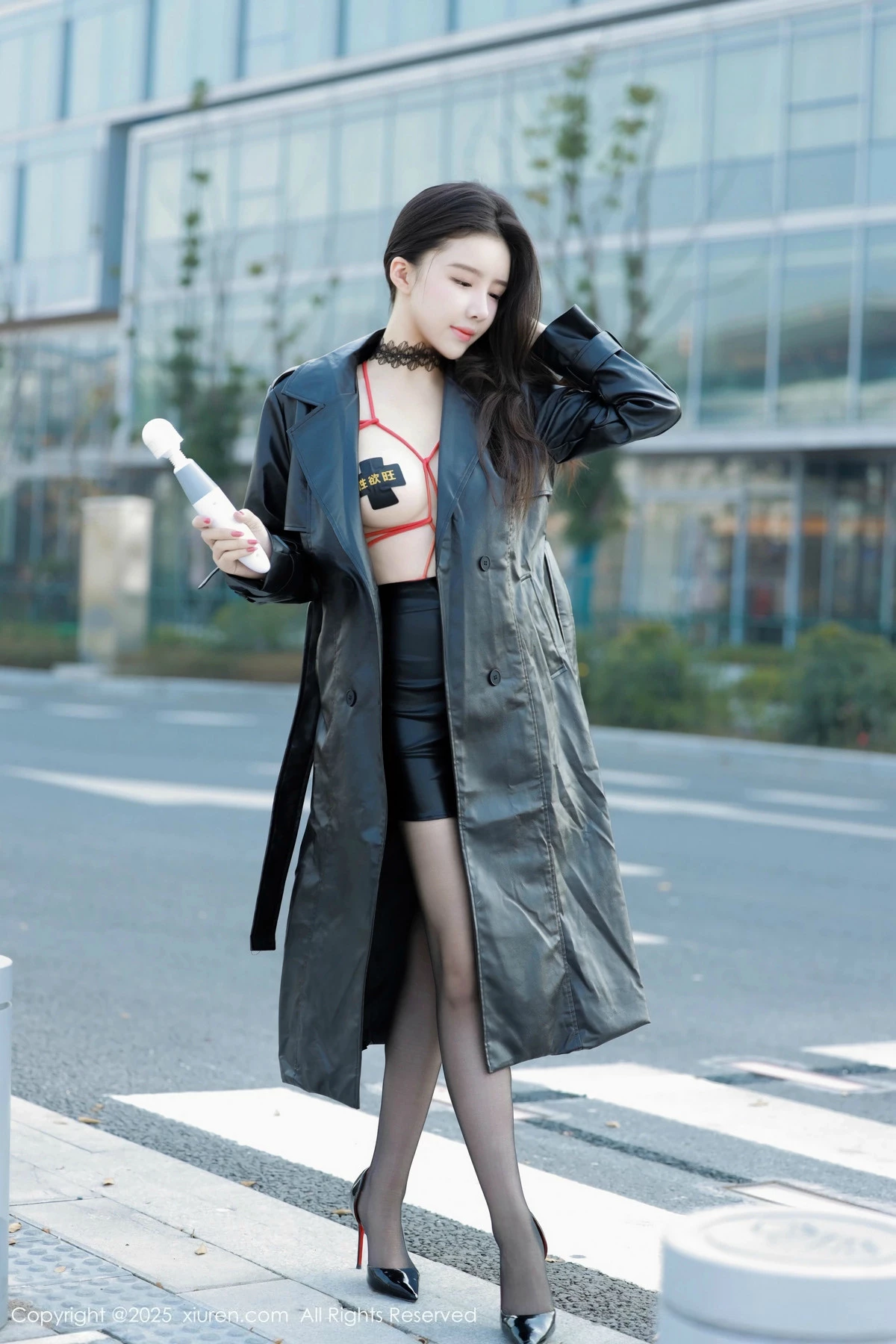 [XiuRen秀人网]第9855期唐翩翩写真  第1张-《94零社区》