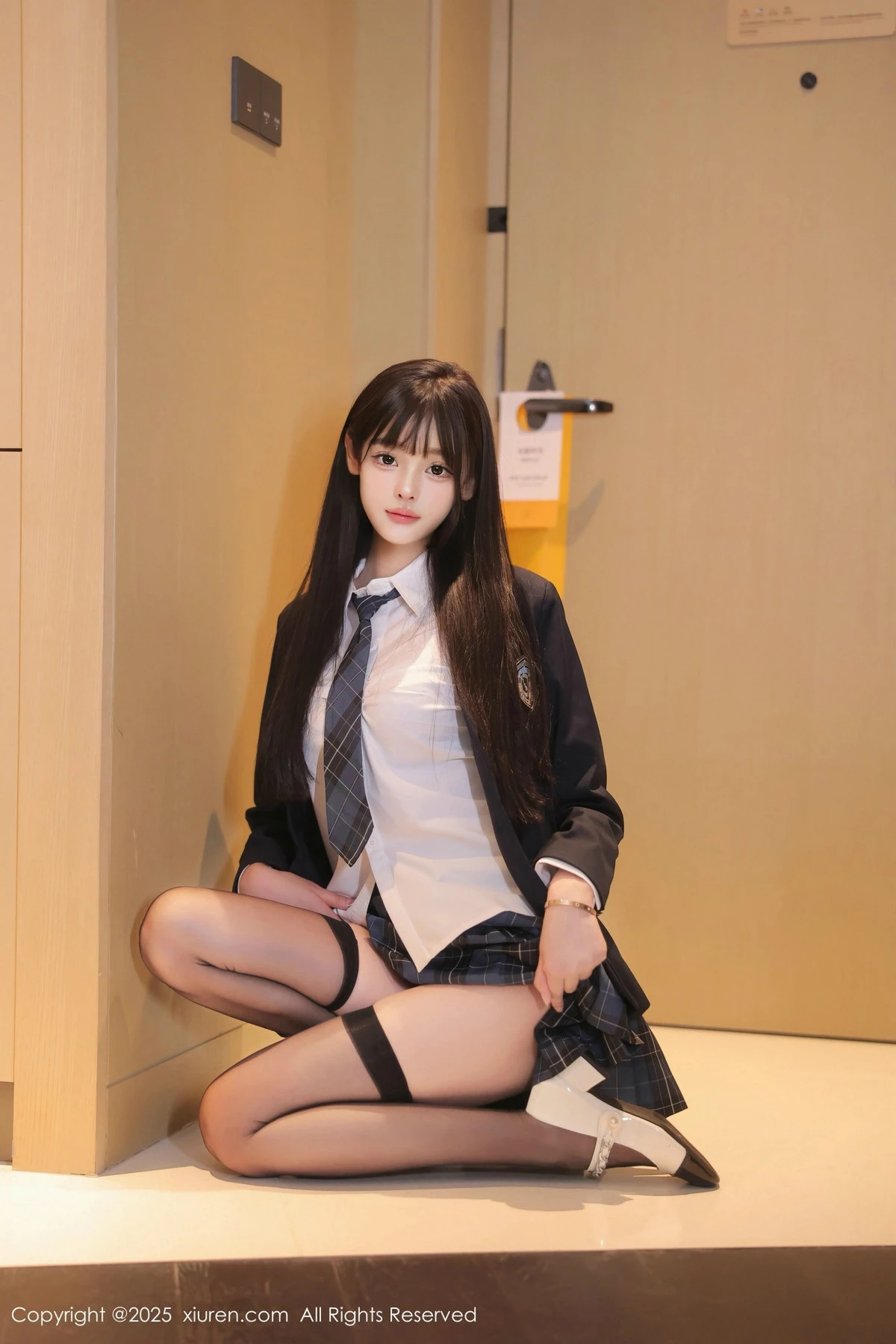 [XiuRen秀人网]第9853期余安安写真  第5张-《94零社区》