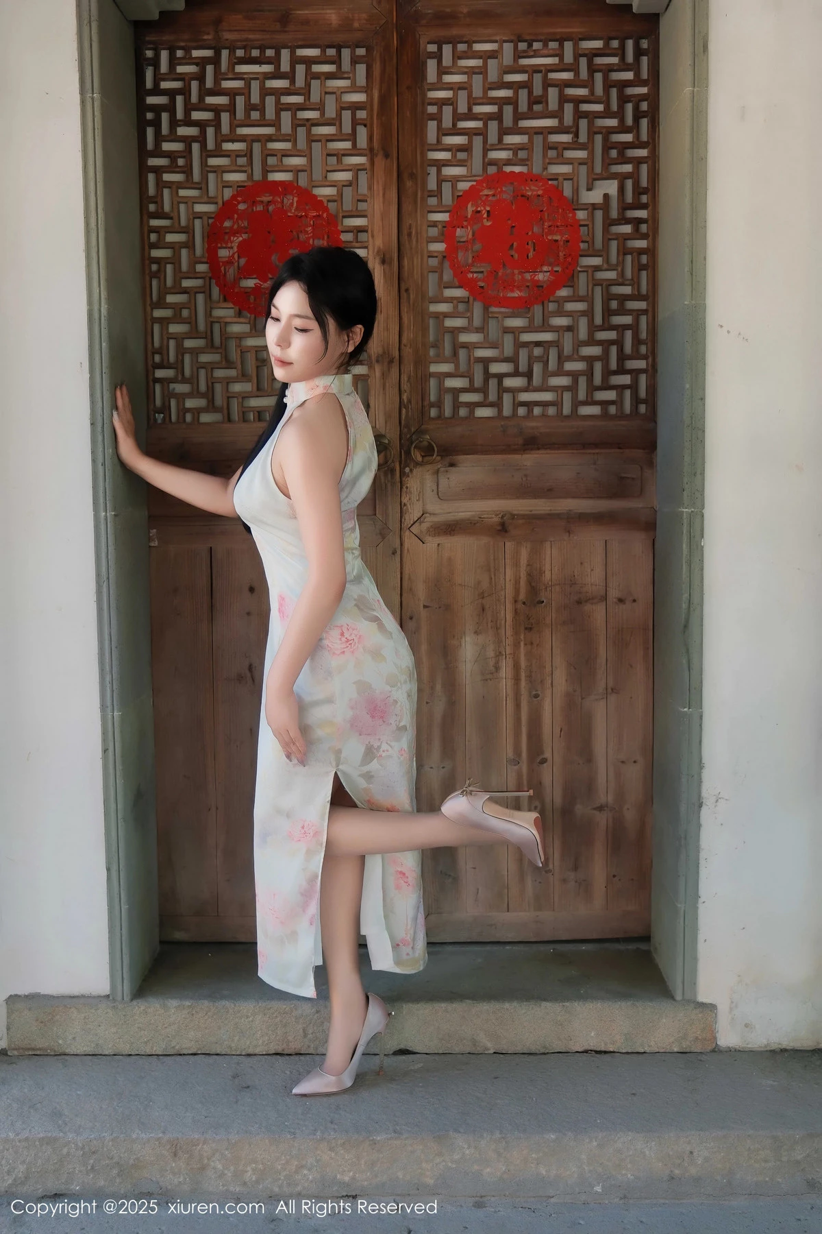 [XiuRen秀人网]第9893期麦田写真  第21张-《94零社区》