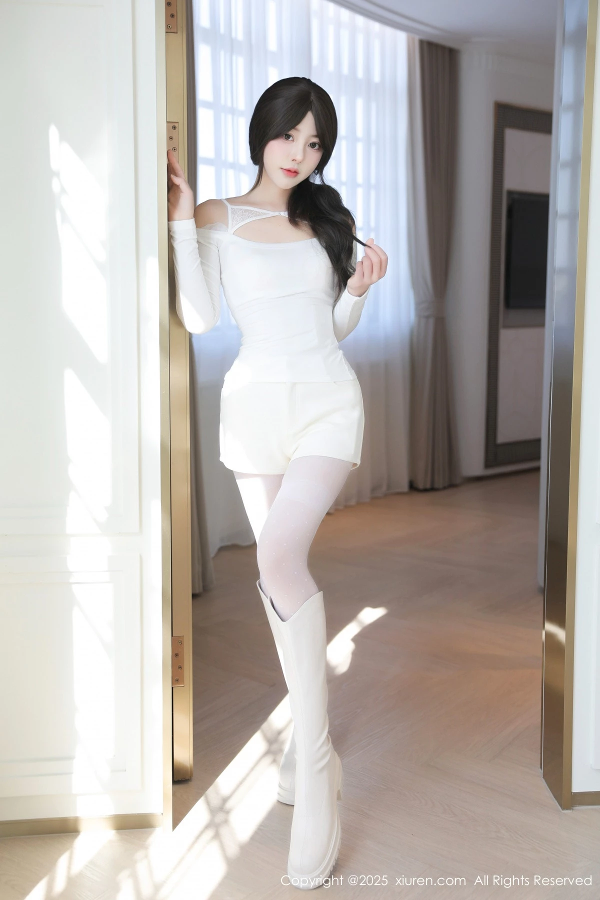 [XiuRen秀人网]第9887期桃妖夭写真  第1张-《94零社区》
