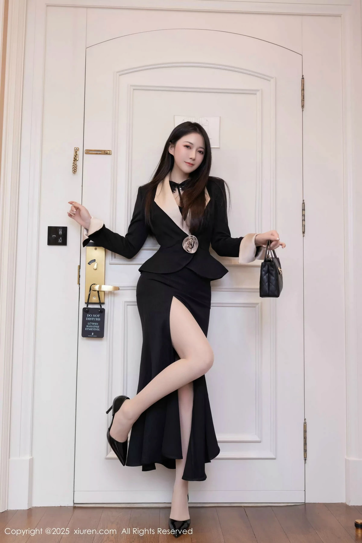 [XiuRen秀人网]第9953期鱼子酱写真  第4张-《94零社区》