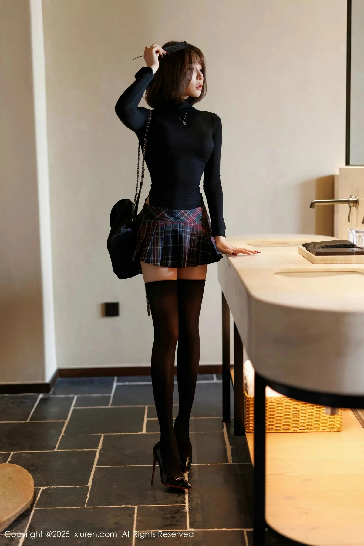 [XiuRen秀人网]第9944期徐莉芝写真  第1张-《94零社区》
